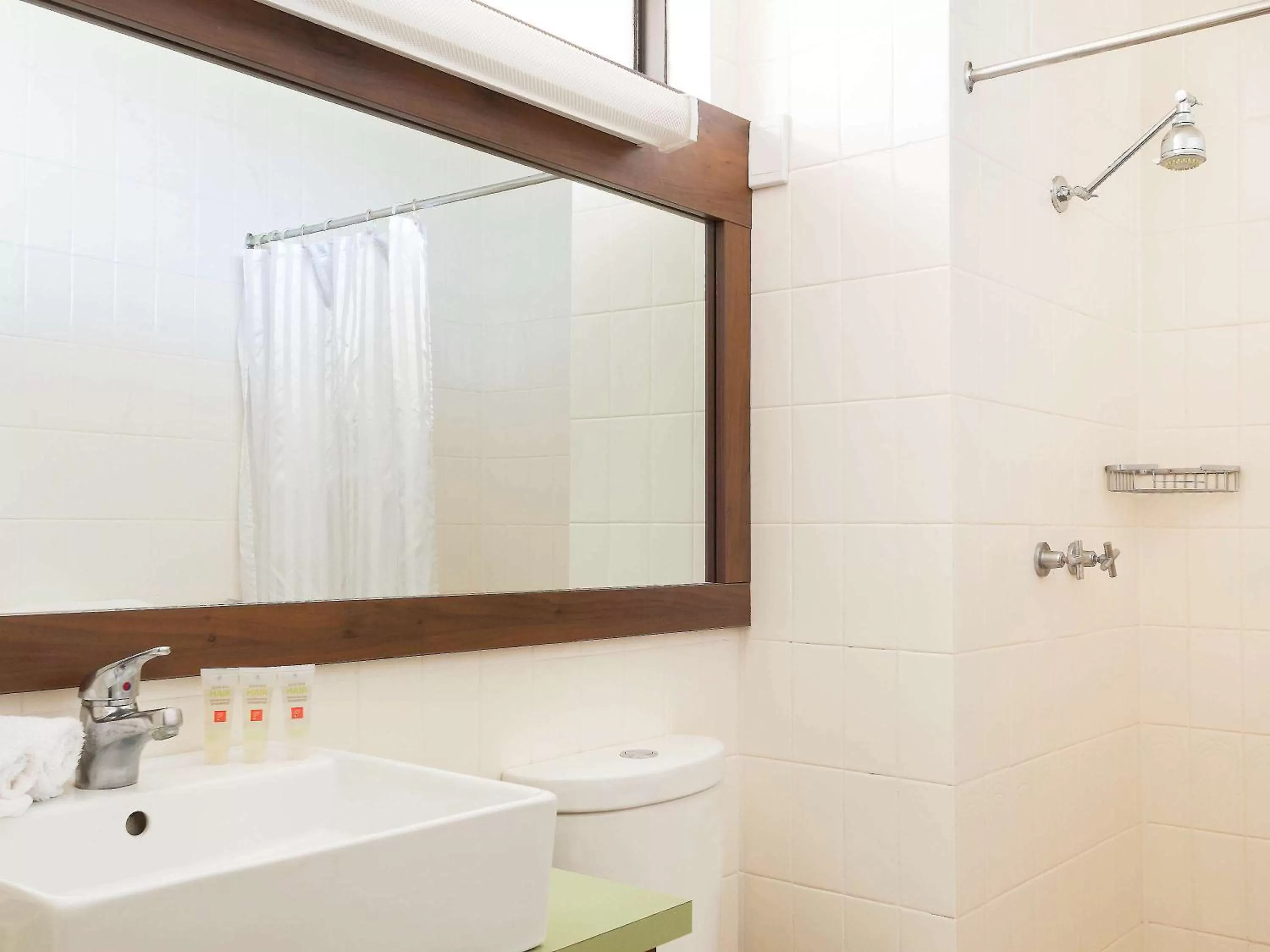 Photo of the whole room, Bathroom in Hedland Hotel