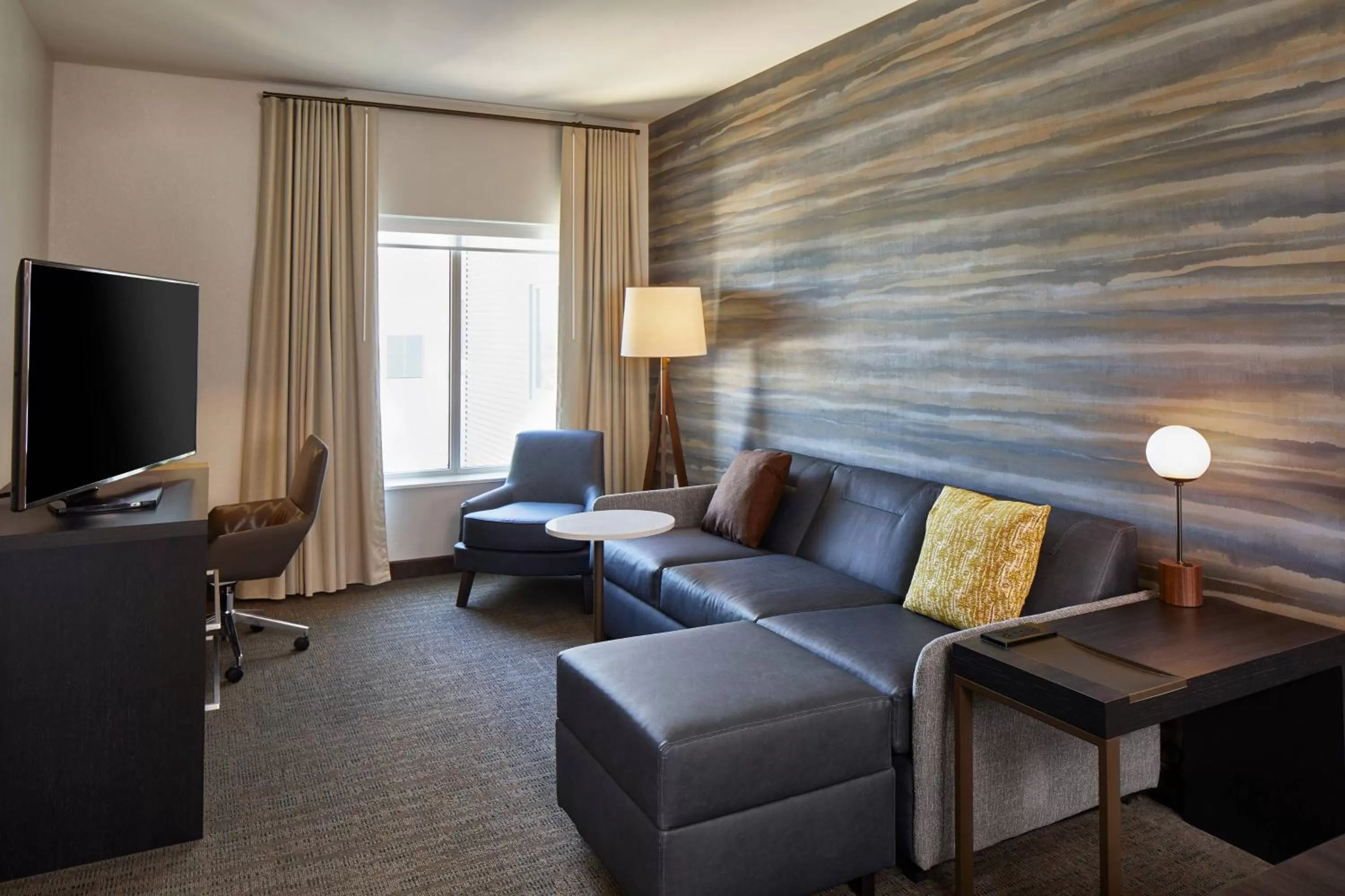 Living room in Residence Inn by Marriott Cleveland University Circle/Medical Center