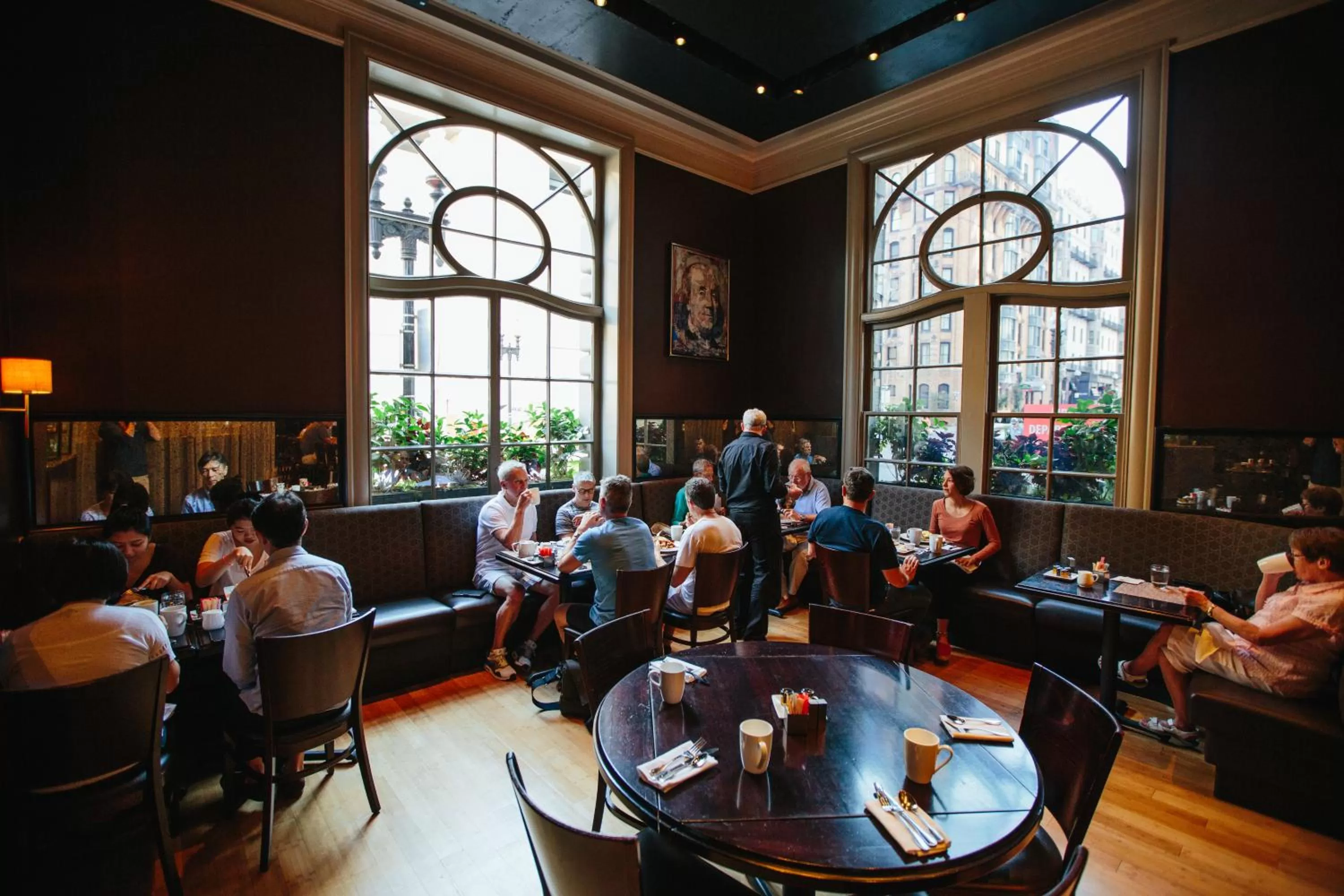 Restaurant/places to eat in The Lenox