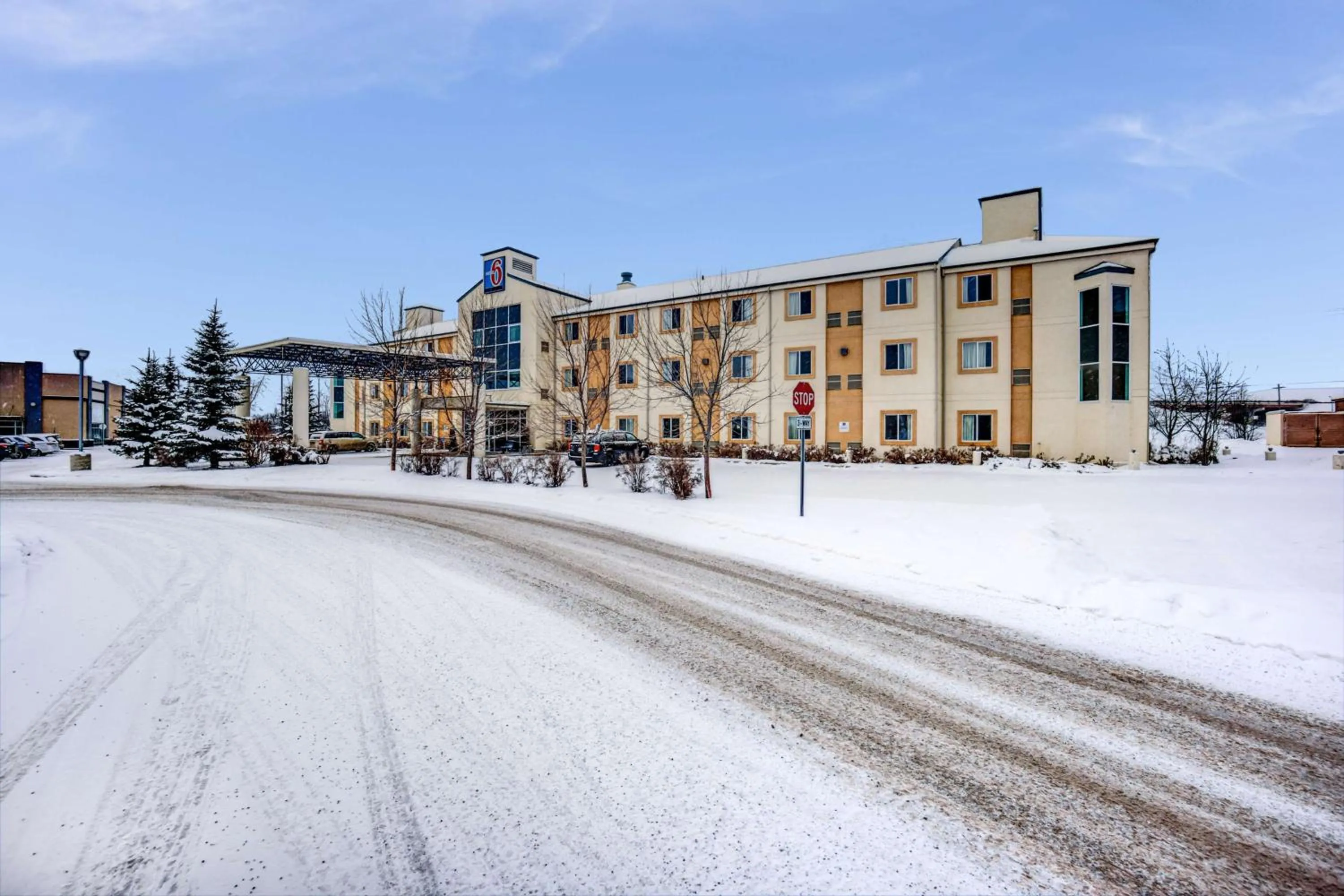 Property building in Motel 6-Red Deer, AB