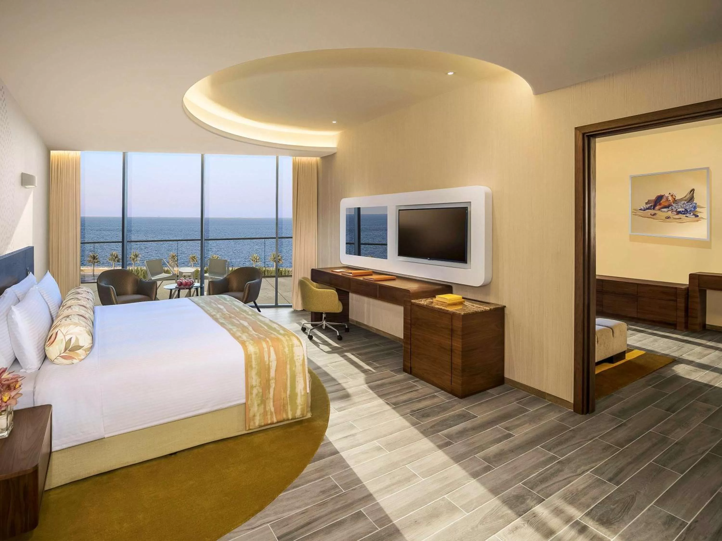 Photo of the whole room, Bed in The Retreat Palm Dubai MGallery by Sofitel