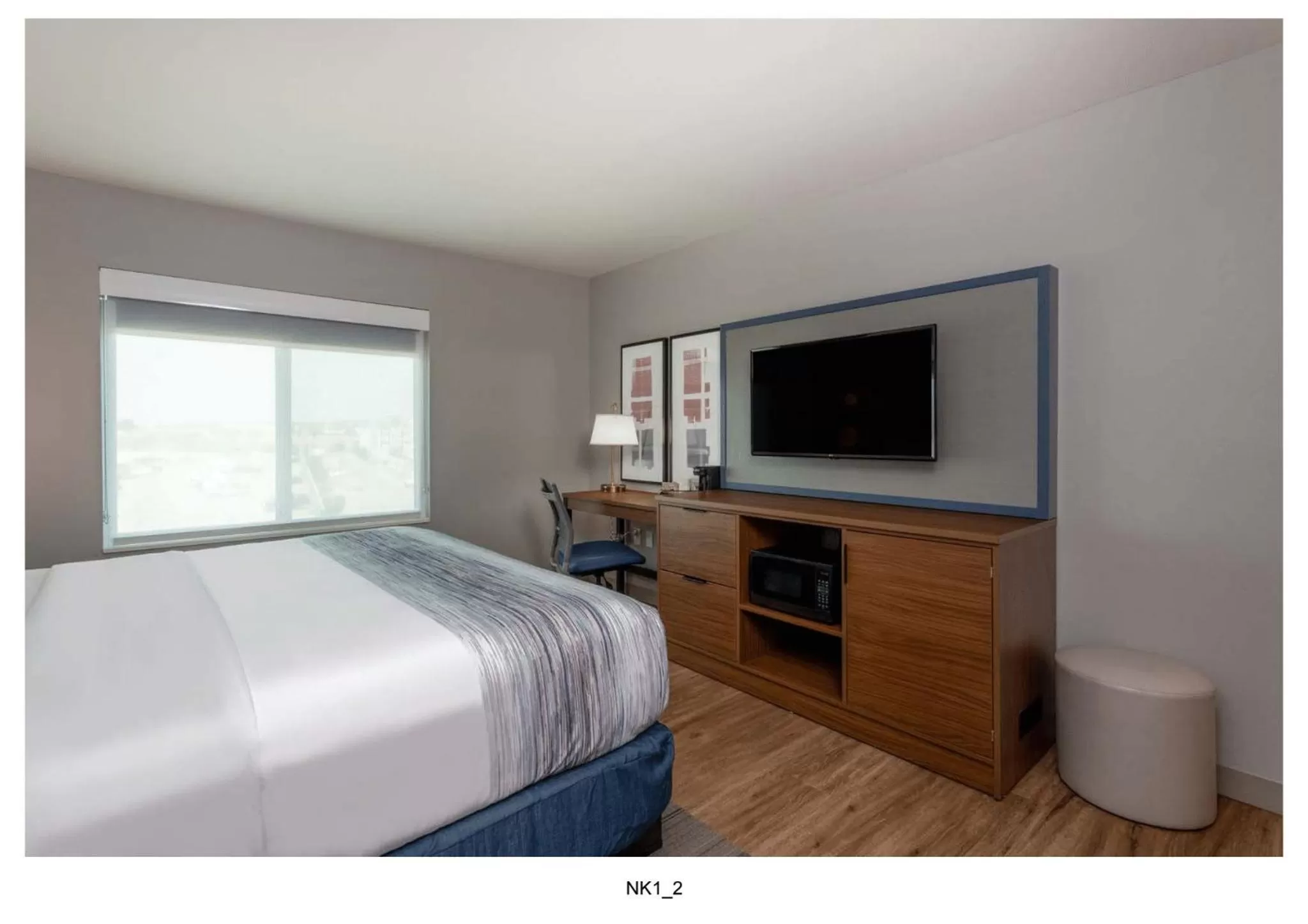 1 King Bed, Mobility/Hearing Accessible Room, Roll-In Shower, Non-Smoking in AmericInn by Wyndham San Angelo