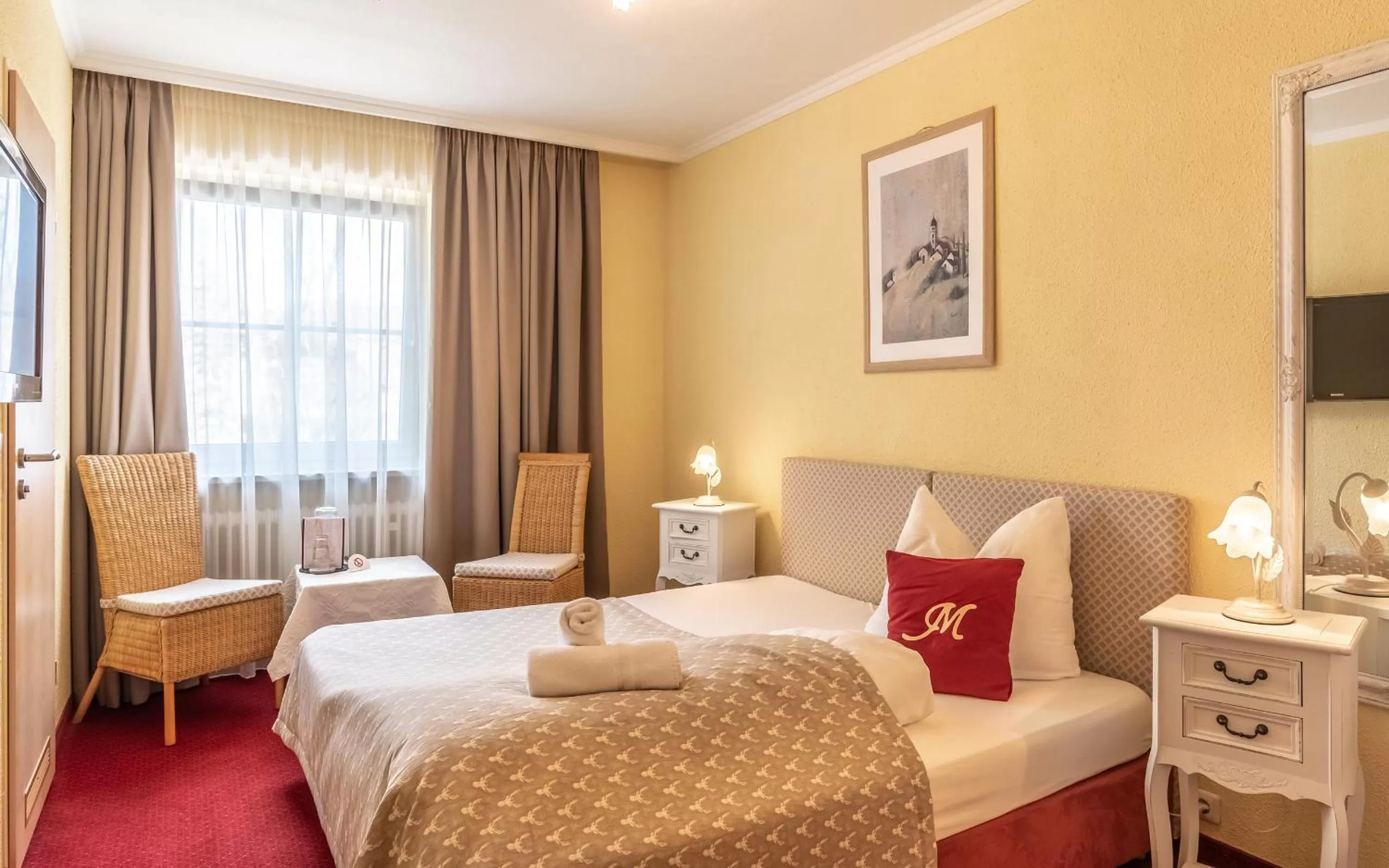 Bed in Hotel Mutz Garni