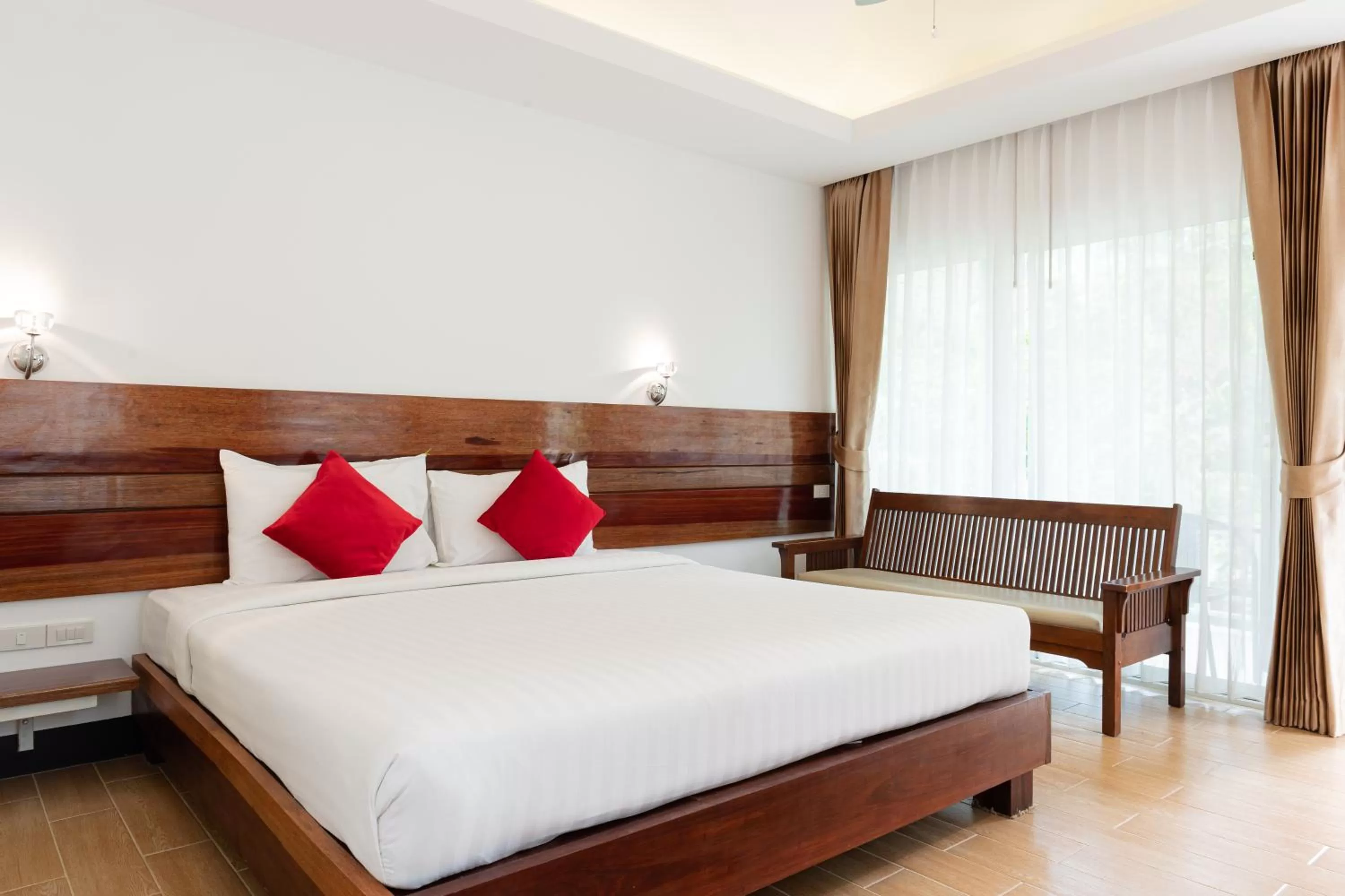 Bedroom, Bed in Green View Village Resort