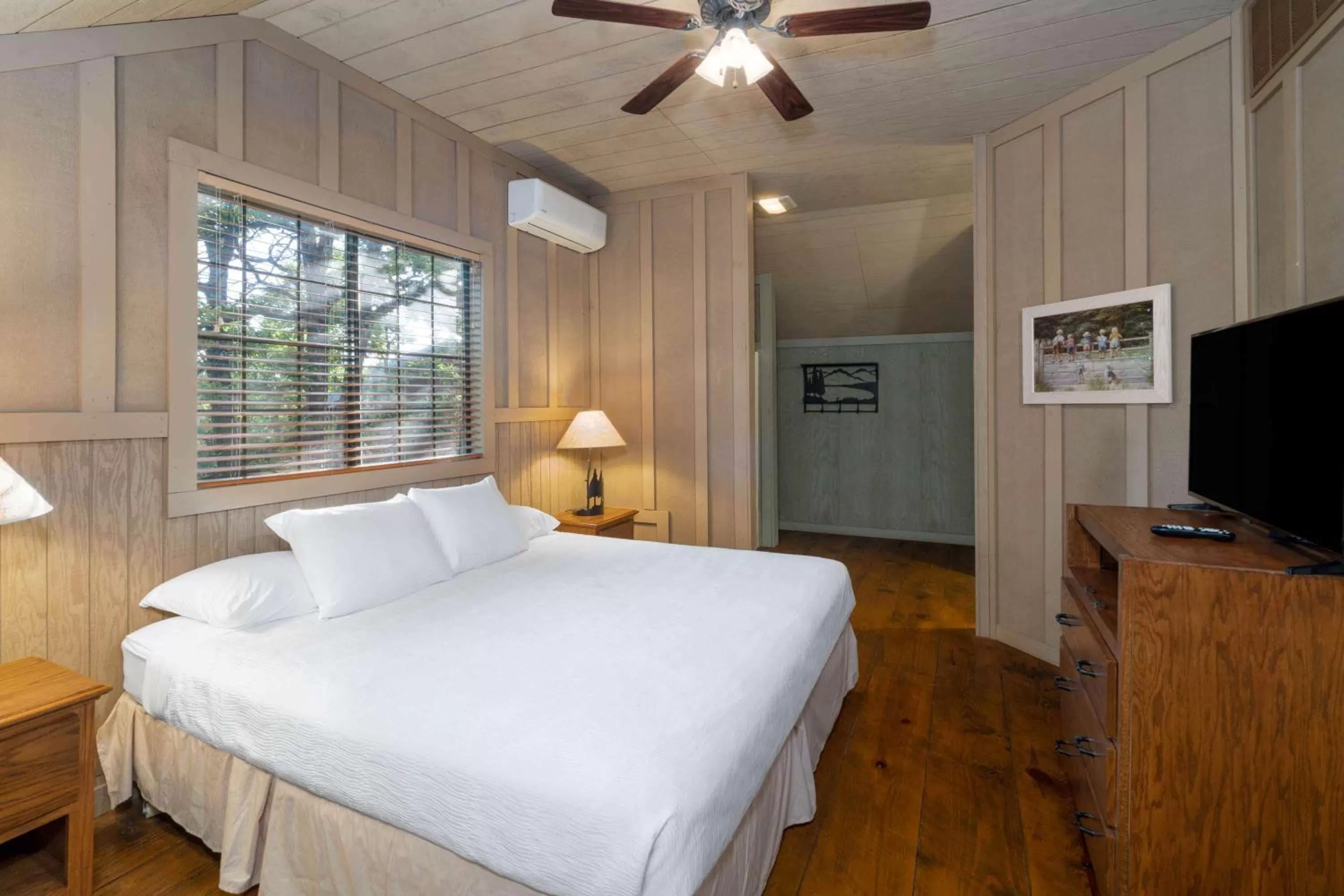 Photo of the whole room in Cabins at Green Mountain, Trademark Collection by Wyndham