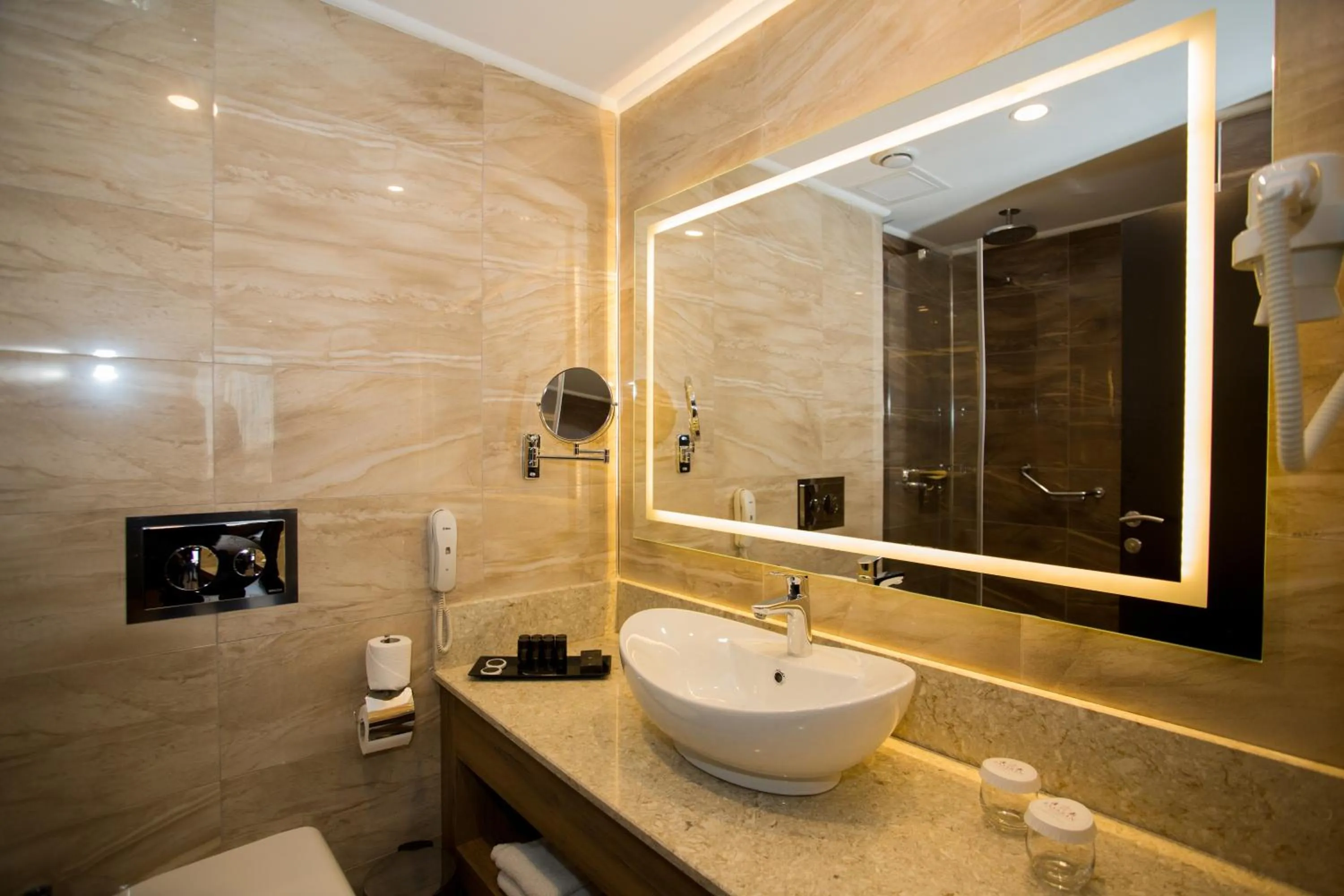 Bathroom in SKY Business Hotel
