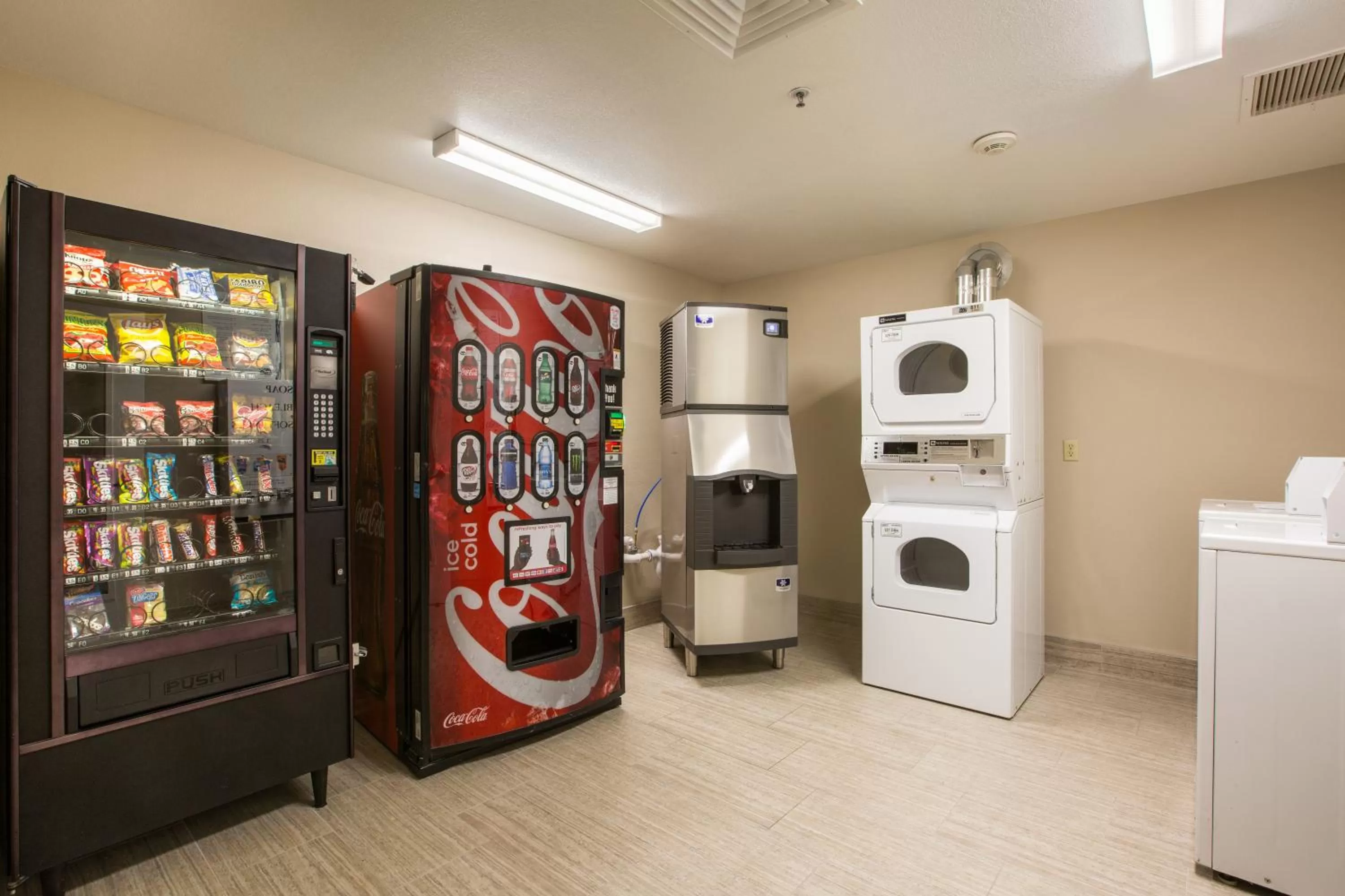 Area and facilities in Baymont by Wyndham Albuquerque Airport