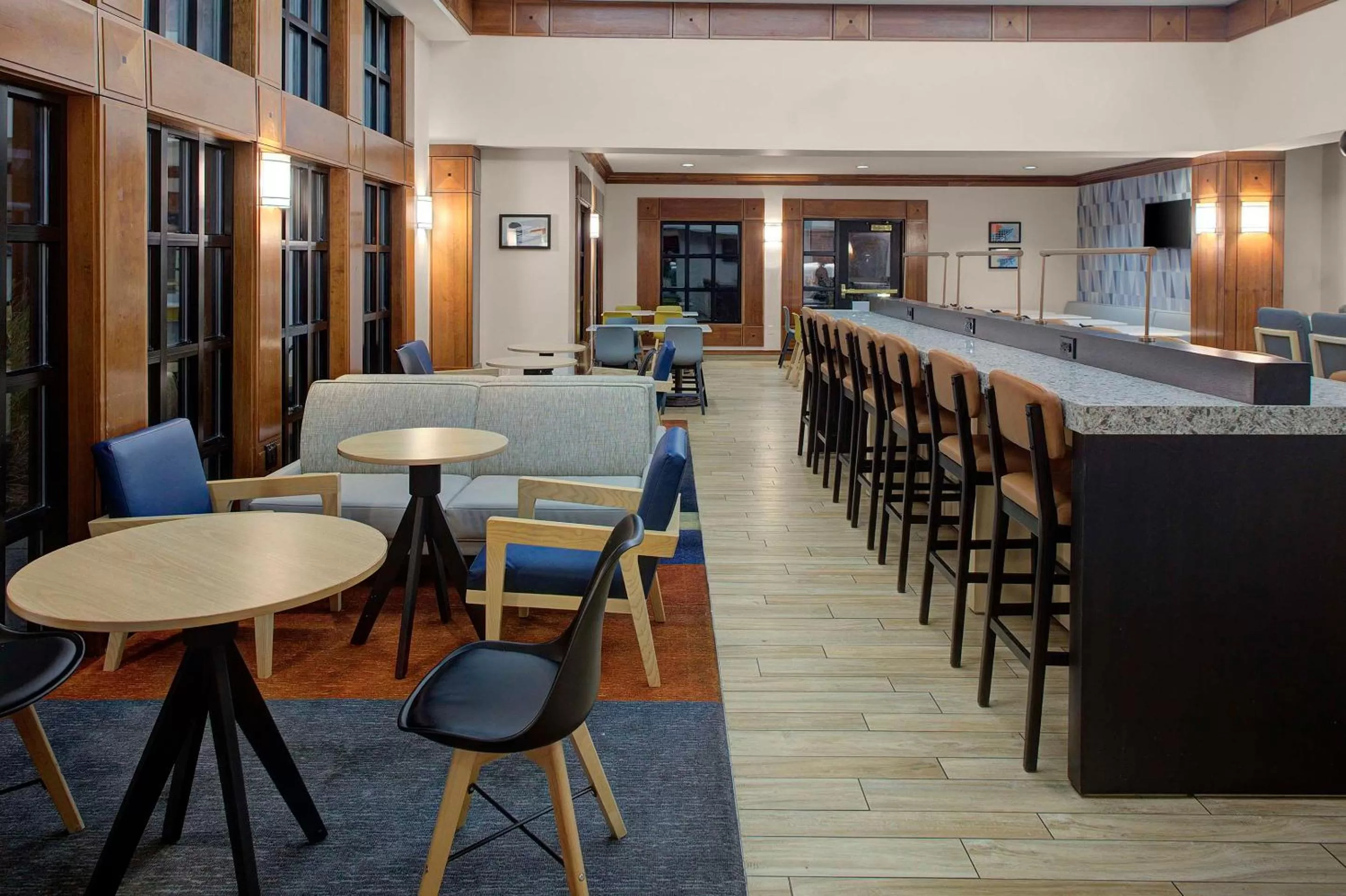 Pool view in Hyatt House Philadelphia/Plymouth Meeting