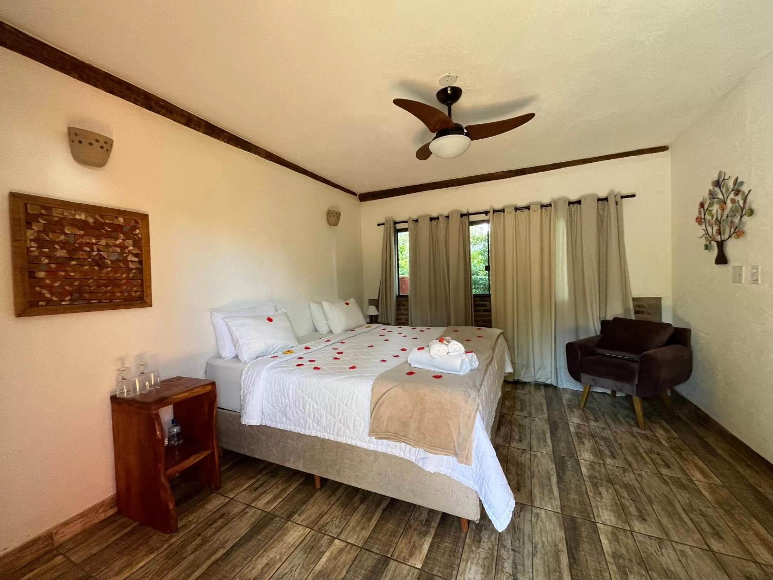 Bed in A Mi Manera Pousada , cerveja própria e Bistrô !