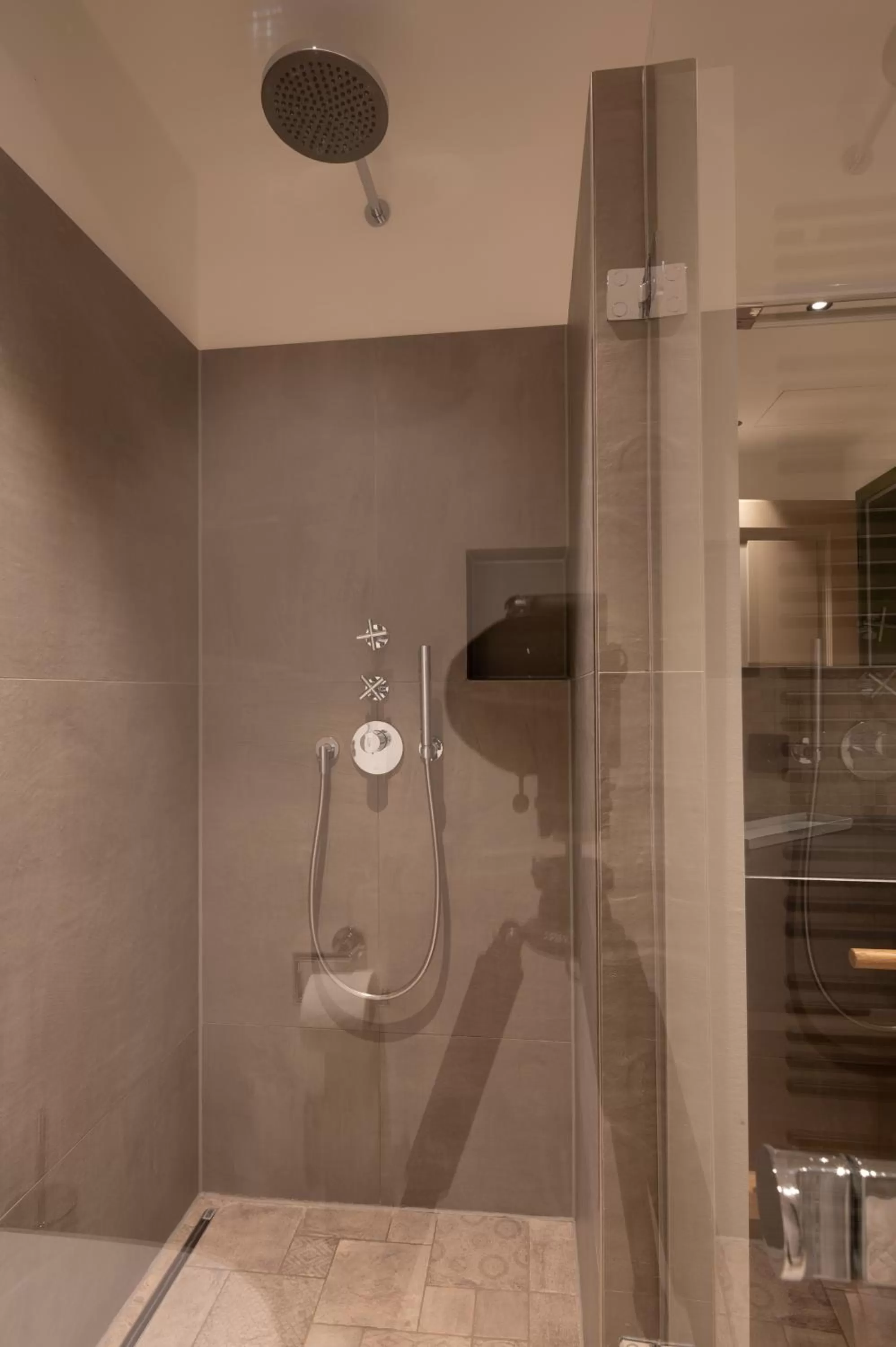 Bathroom in LANDHOTEL ALTE ZOLLSTATION- Historical Building