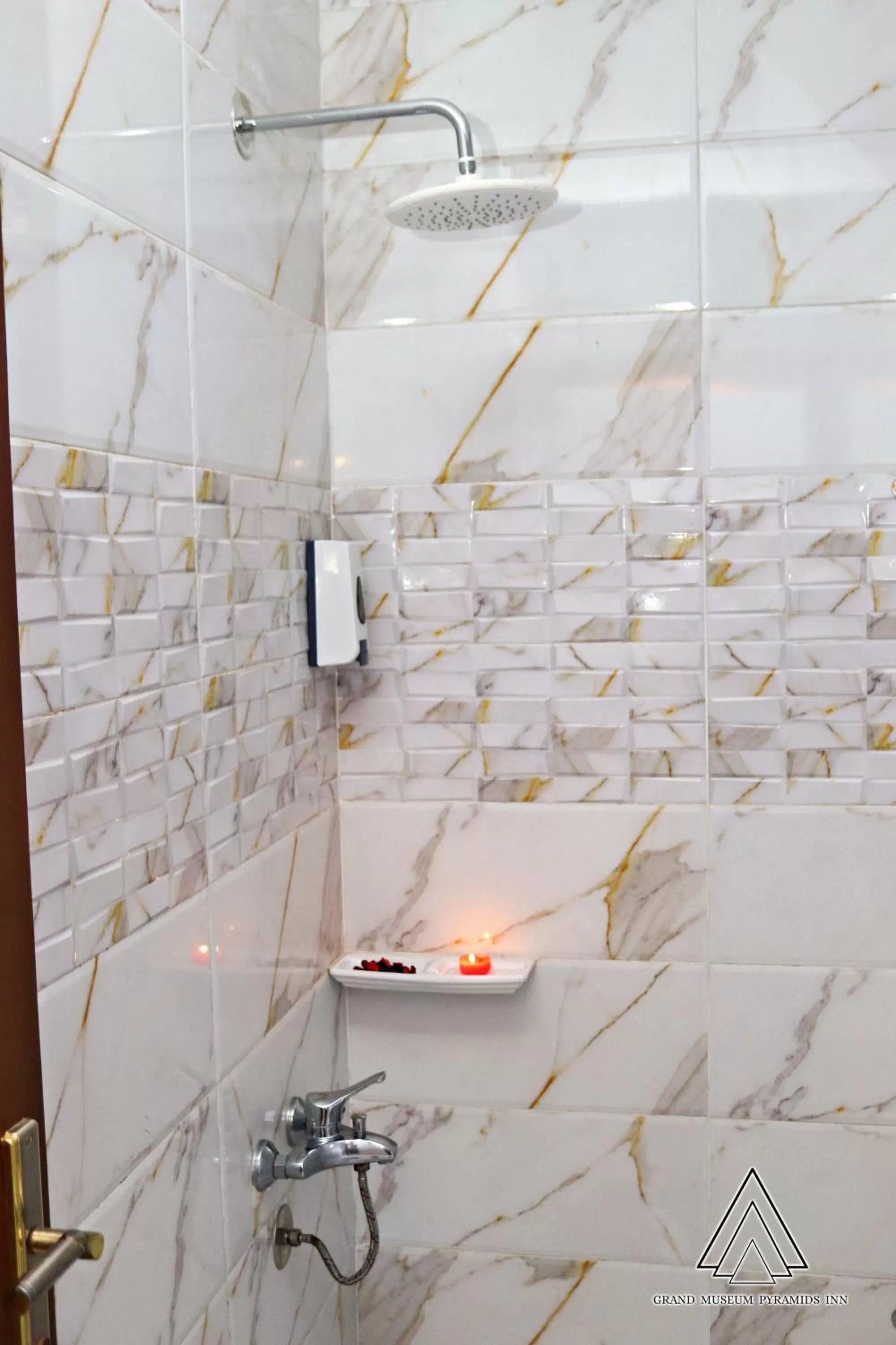 Grand Museum Pyramids Inn