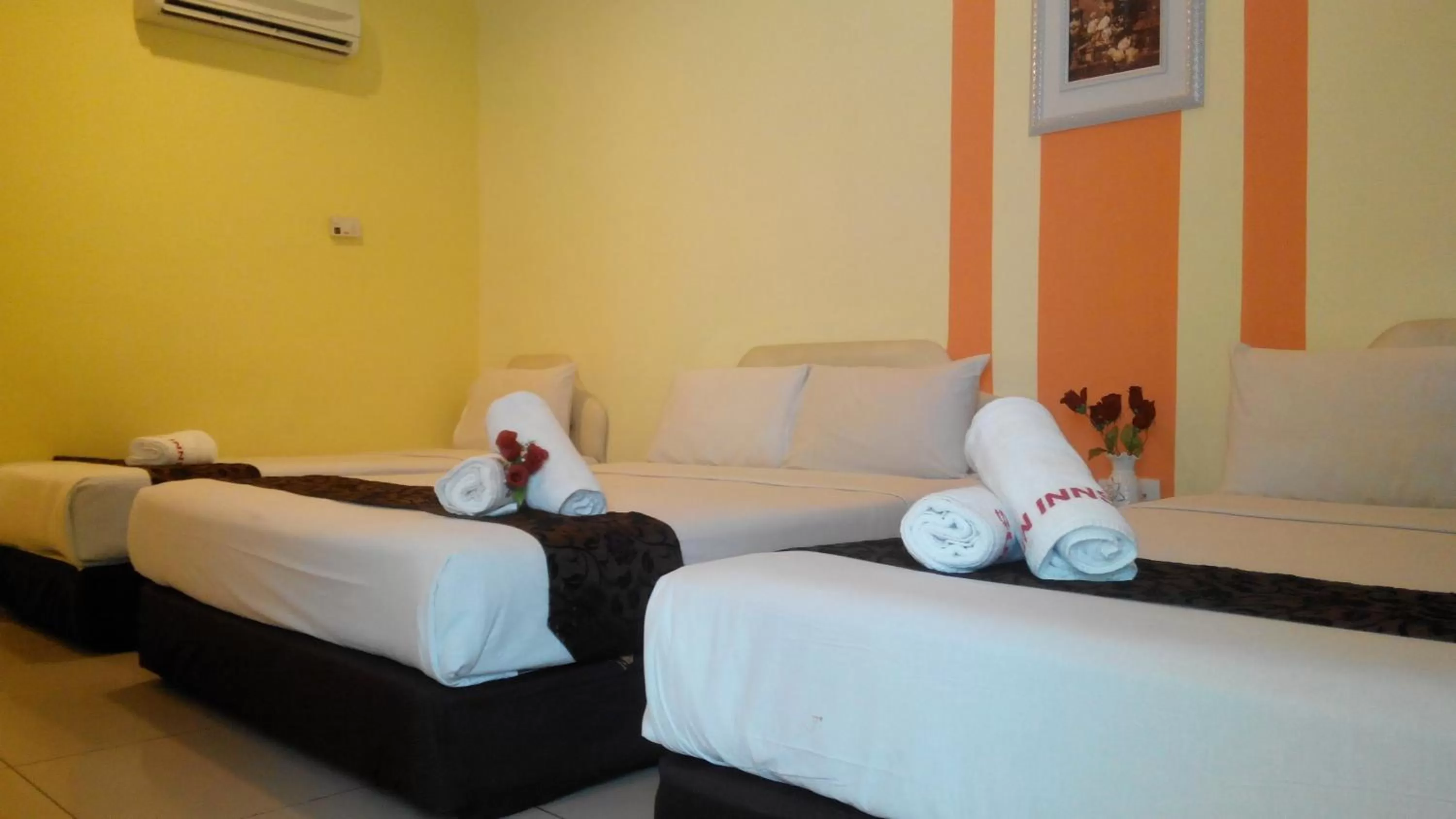 bunk bed, Bed in Sun Inns Hotel Kuala Selangor