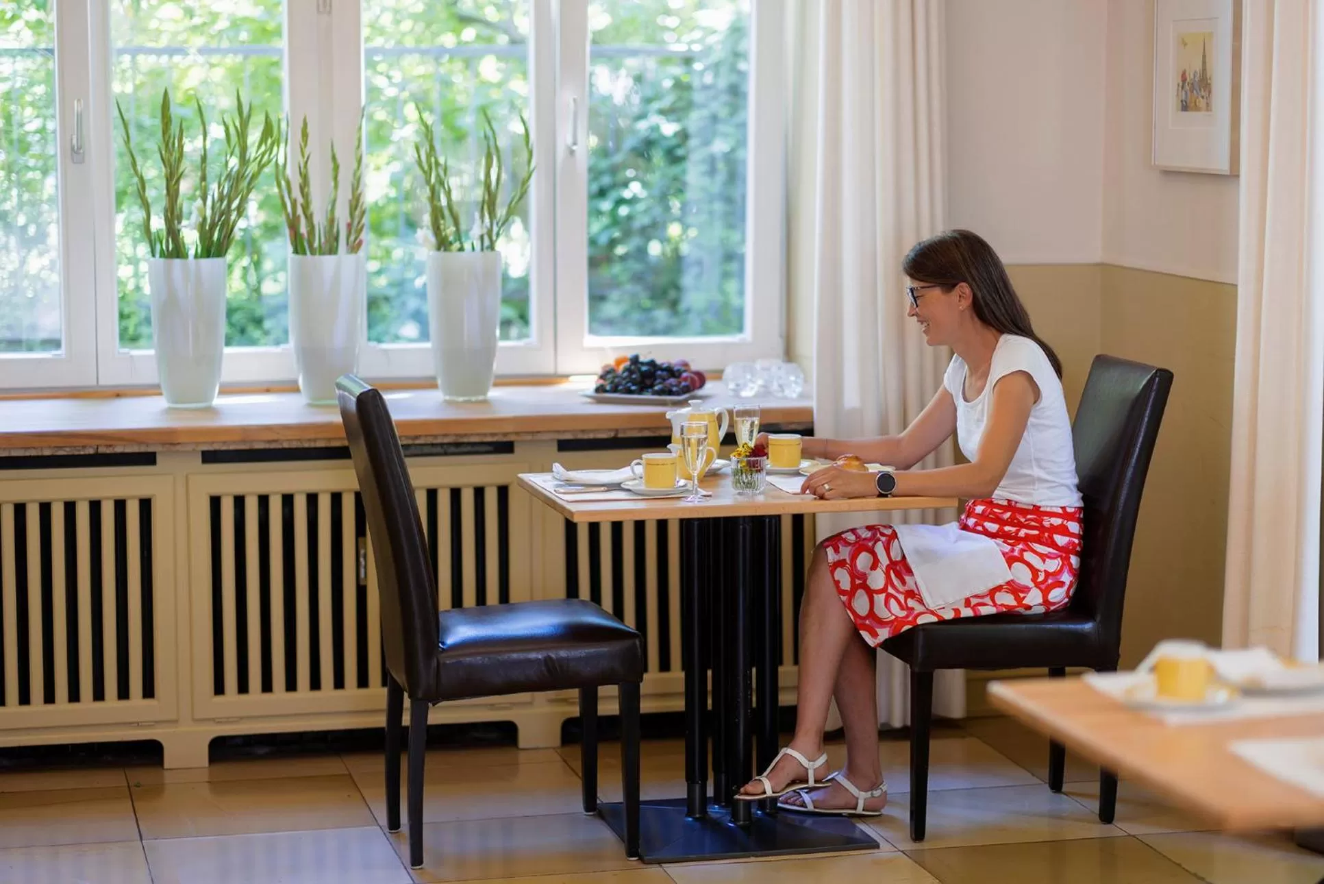 Restaurant/places to eat in Hotel Minerva