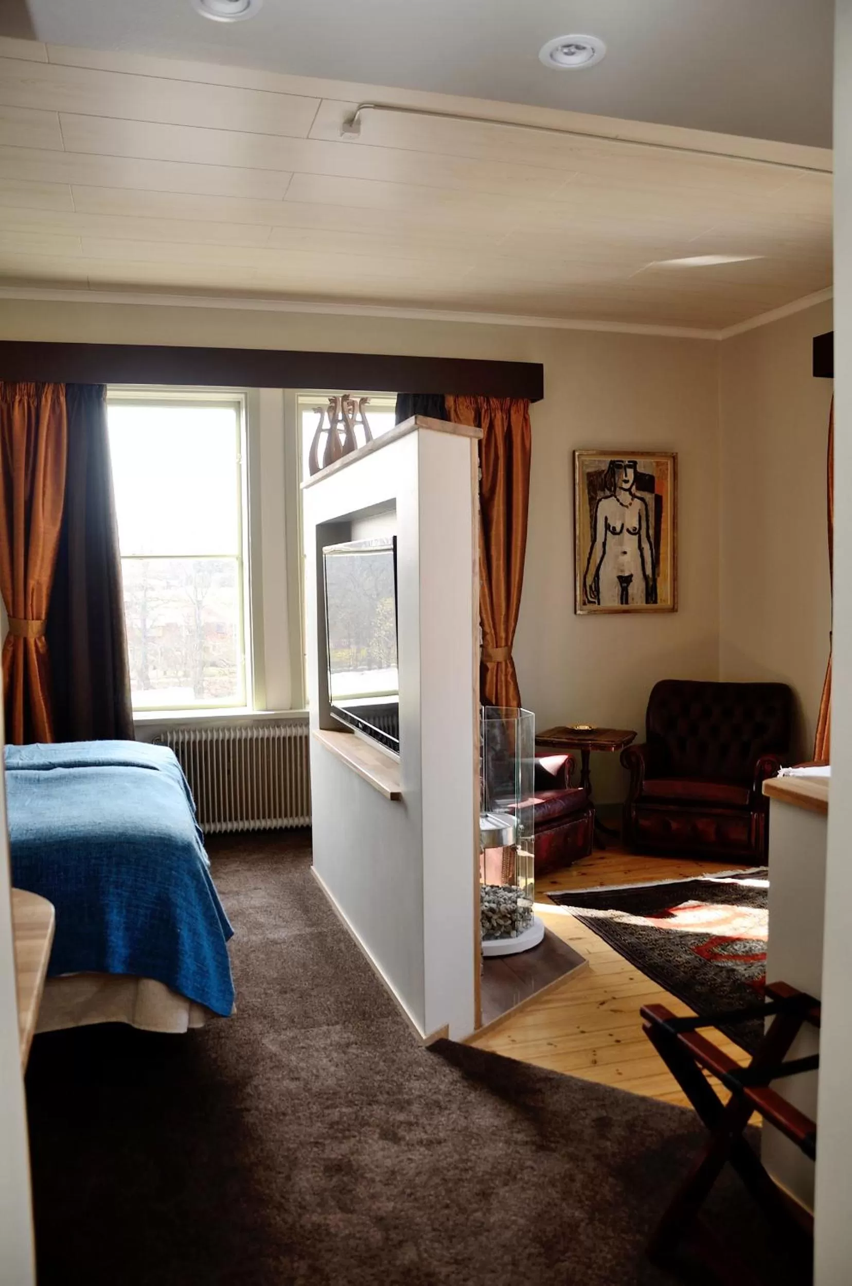 Living room, Bed in Skultuna Hotell & Konferens