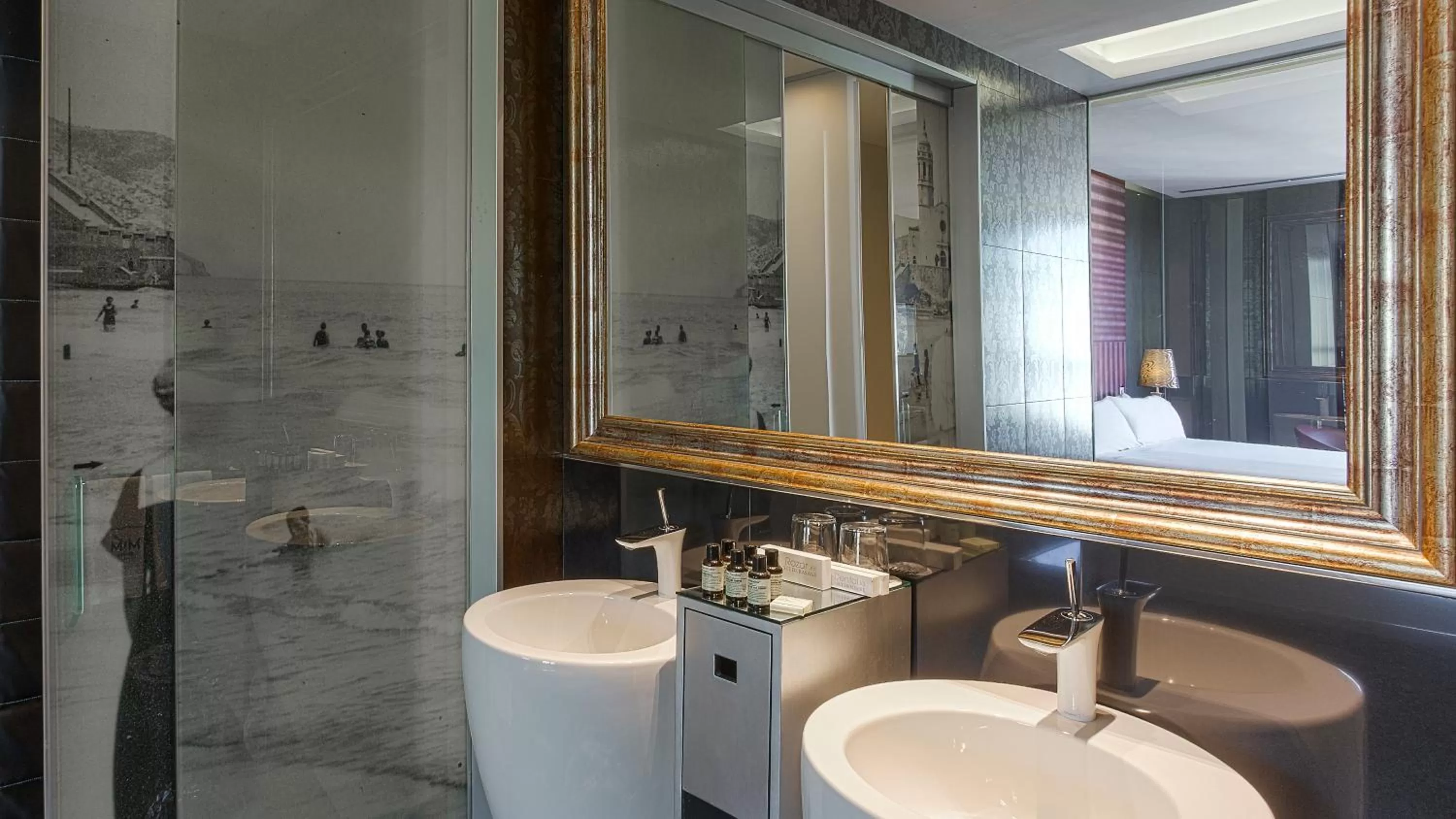 Bathroom in Hotel MiM Sitges & Spa