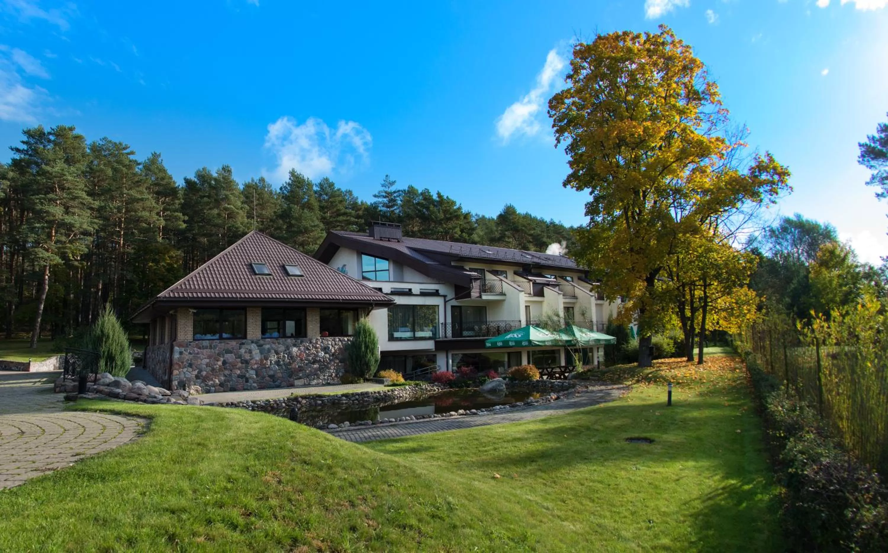 Facade/entrance in Park Villa Hotel