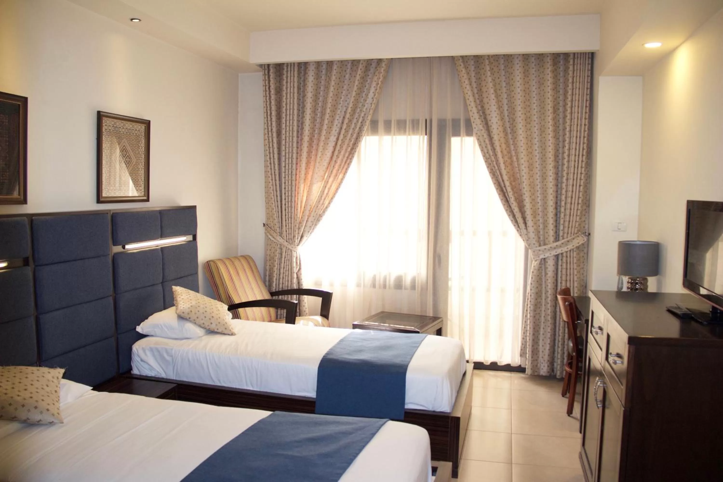 Bedroom, Bed in National Hotel - Jerusalem