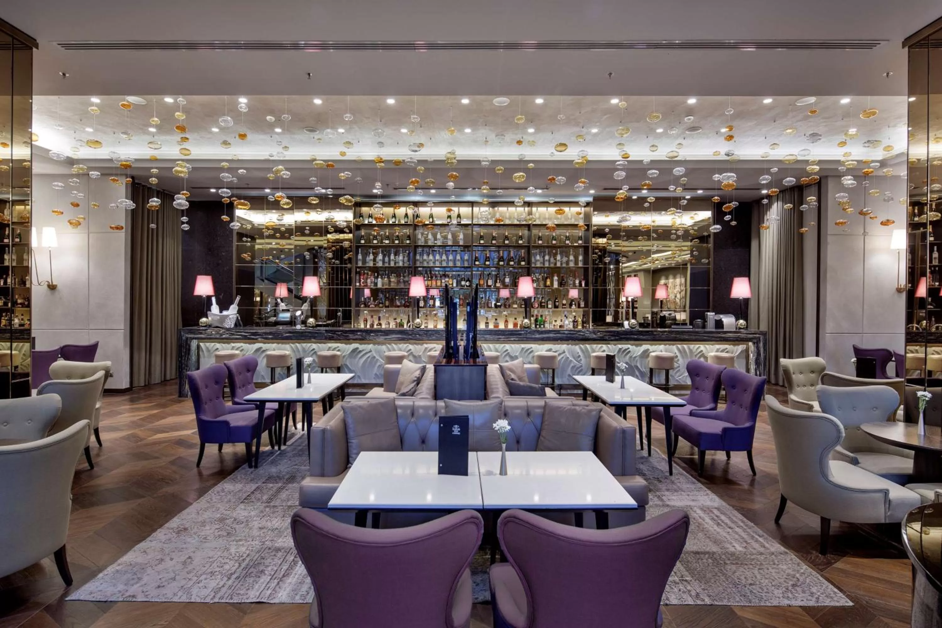 Lounge or bar in Ankara HiltonSA