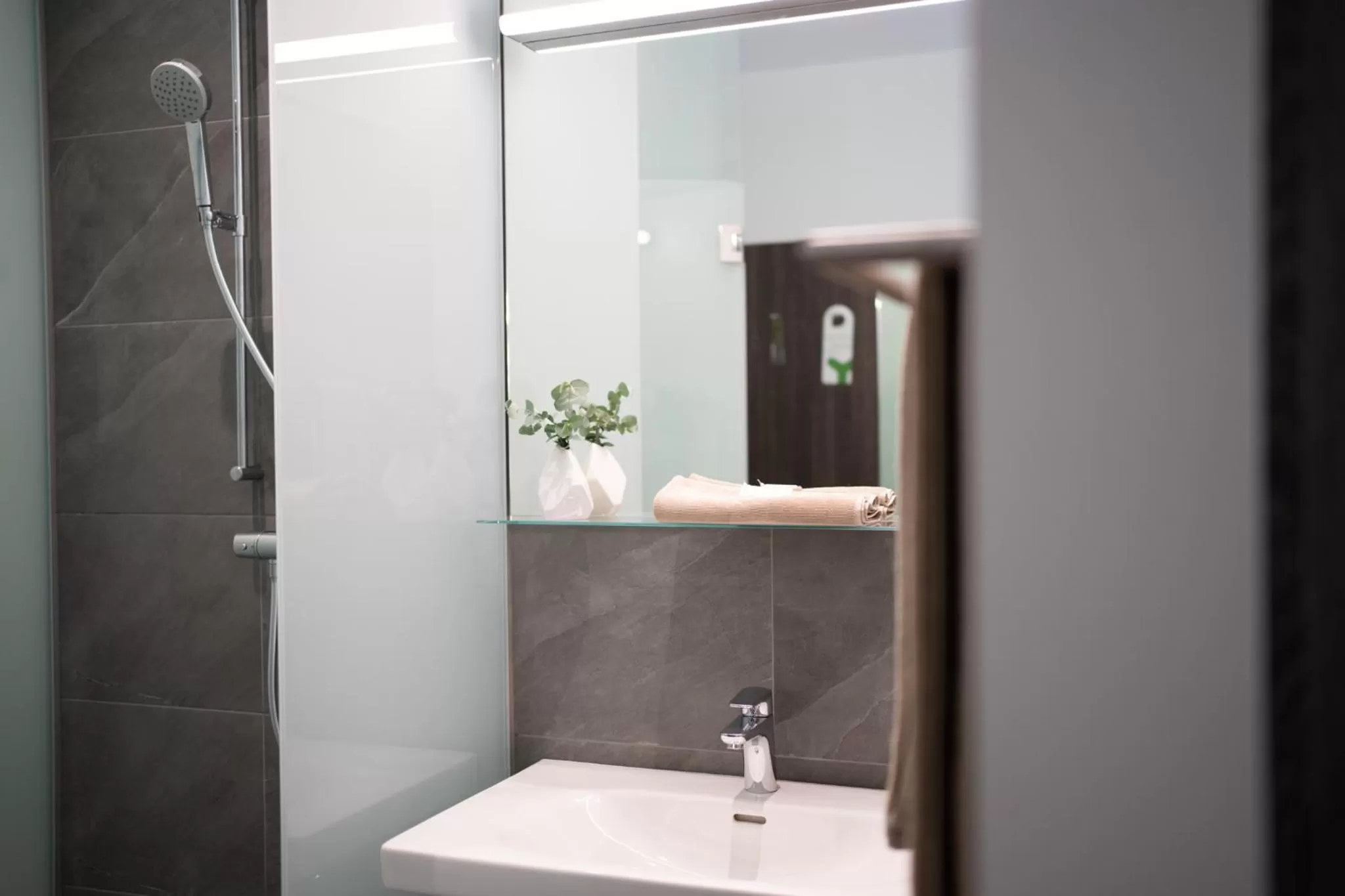 Bathroom in eee Hotel Liezen