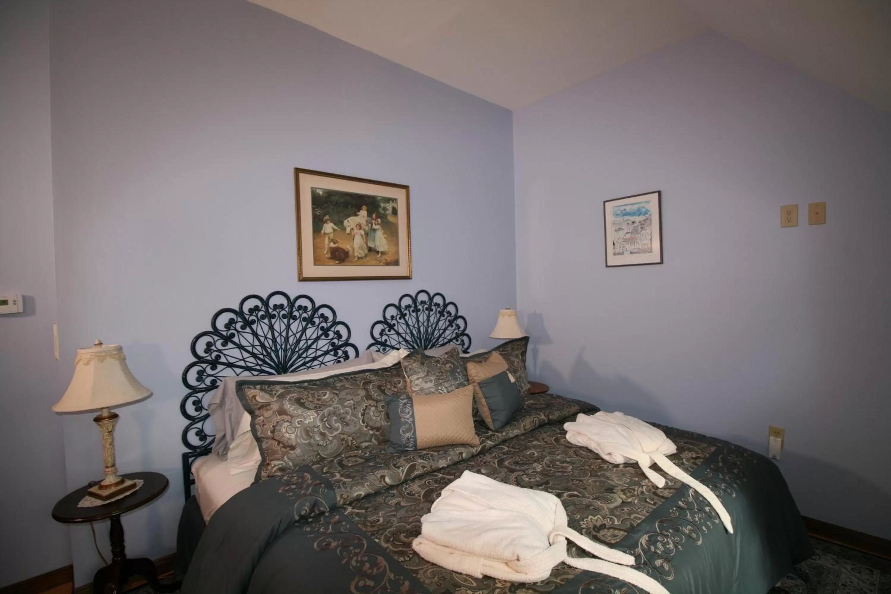 King Room in The Governor's Inn