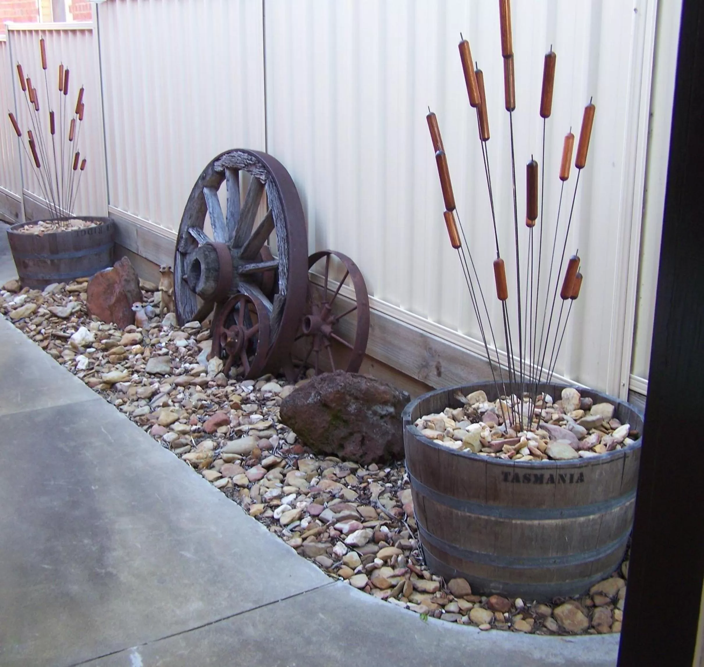 Garden in RJ's Bed & Breakfast