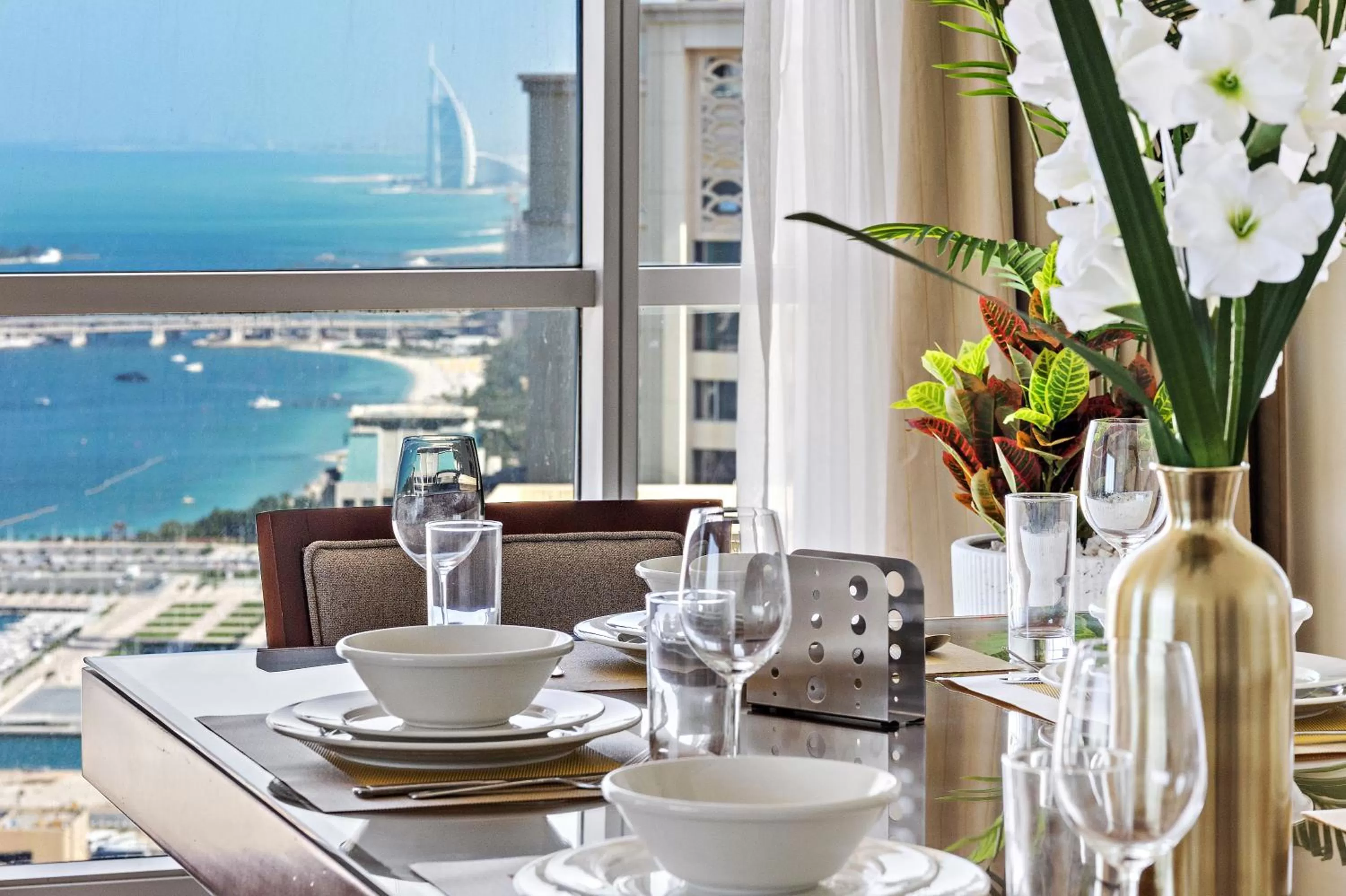 Dining area in Blue Beach Tower The Walk JBR