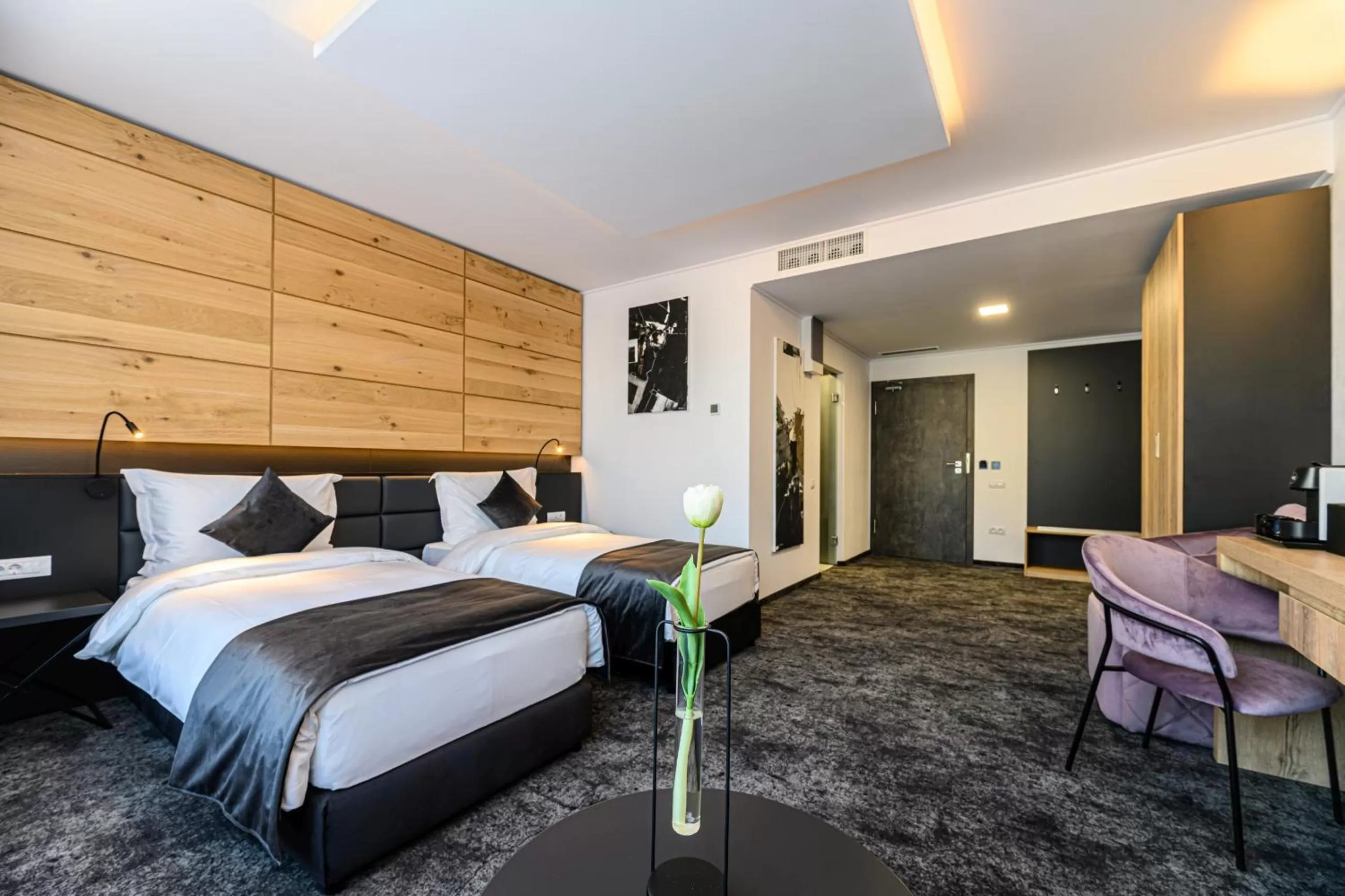 Photo of the whole room, Bed in B THE HOTEL