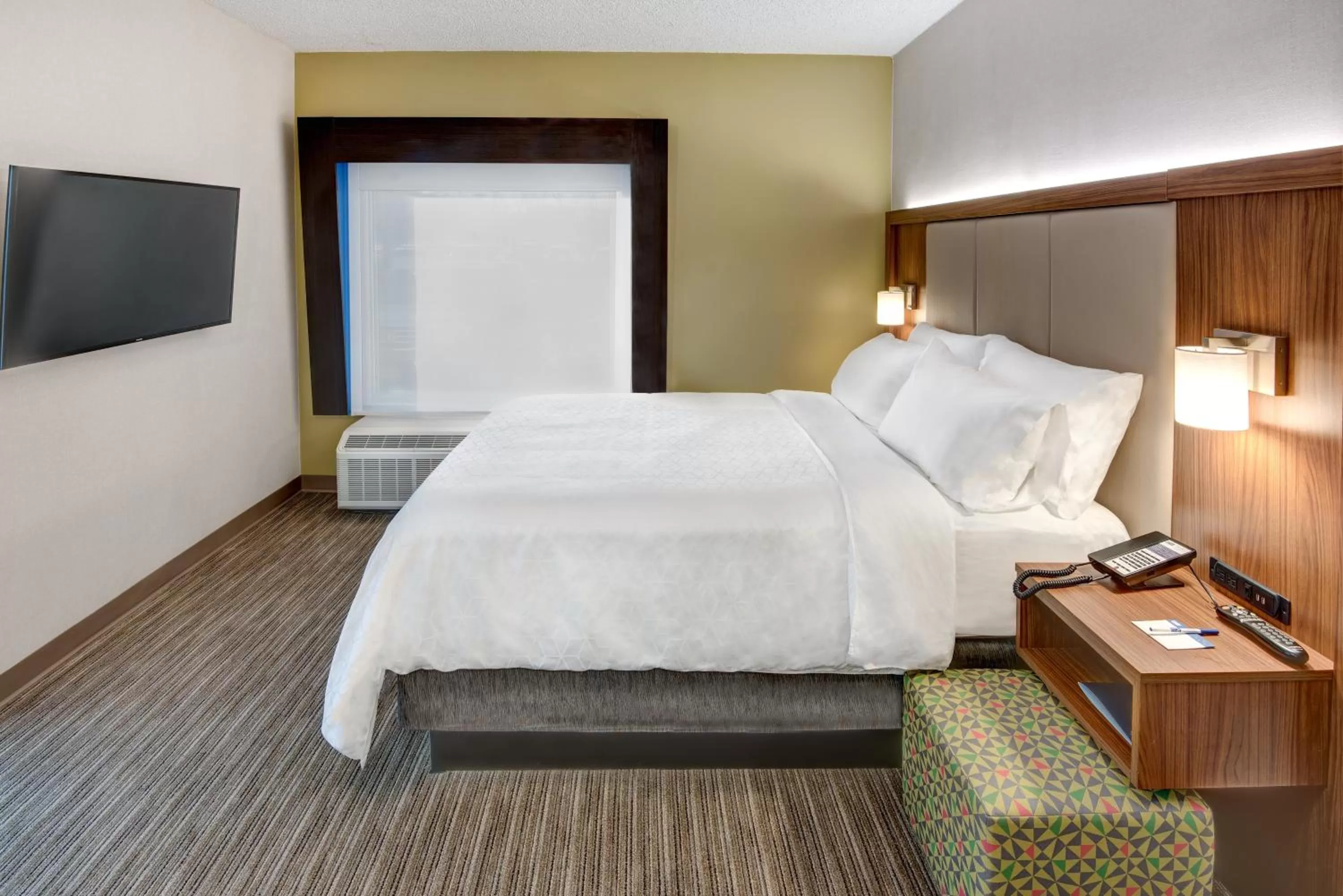 Photo of the whole room, Bed in Holiday Inn Express & Suites West Long Branch - Eatontown by IHG