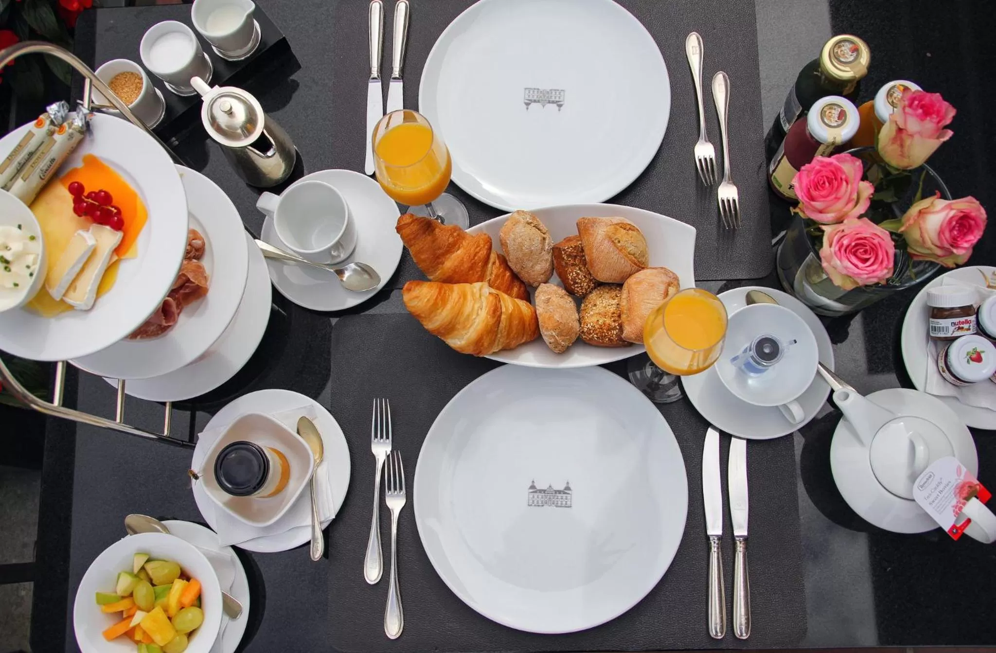 Breakfast in Schlosshotel Hugenpoet