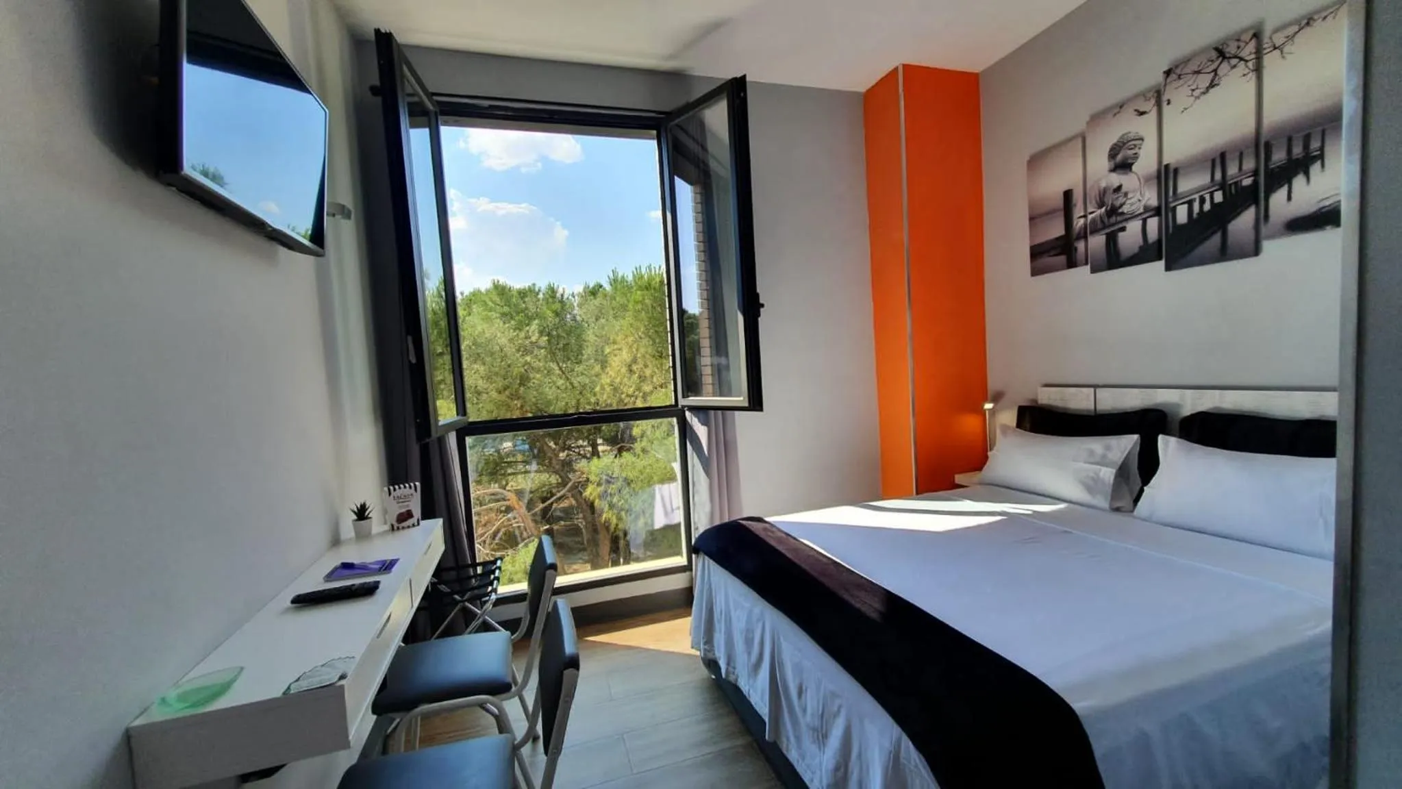 Double Room in H La Cabaña