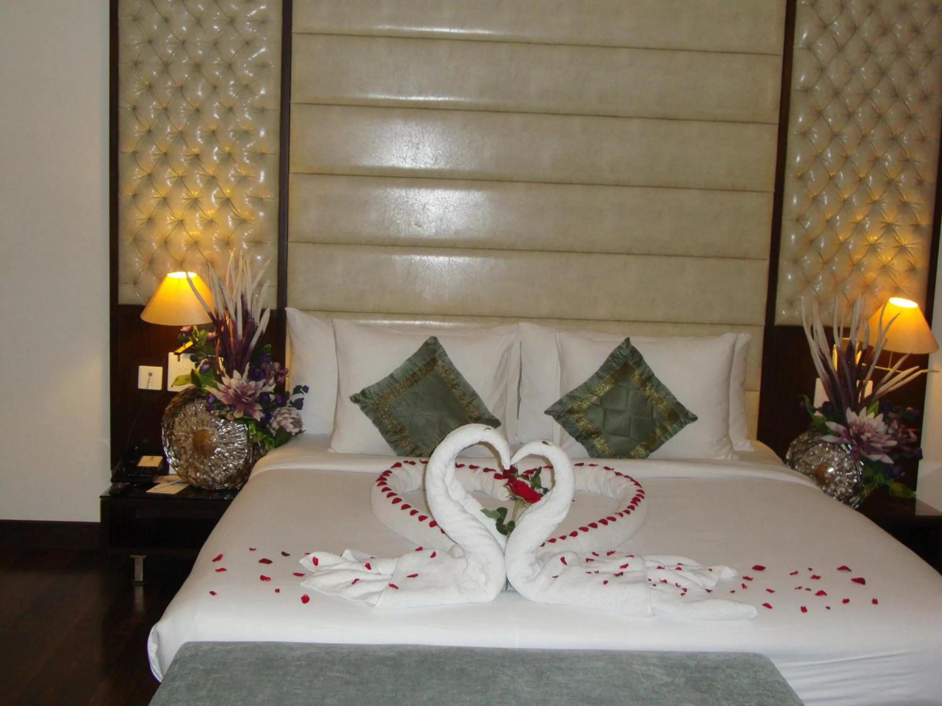 Bed in Best Western Maryland