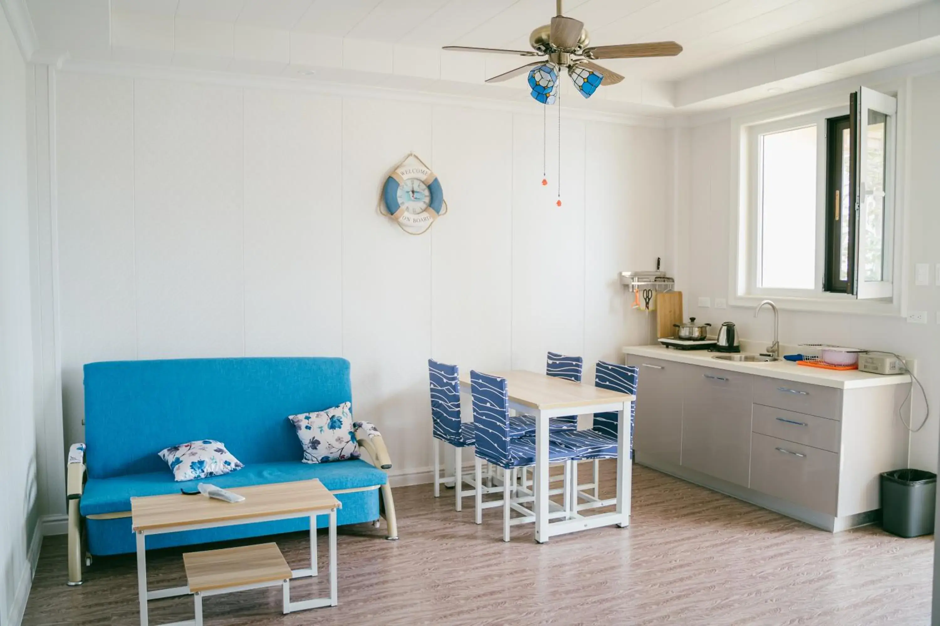 Luxury One-Bedroom Suite with Sea View in Saipan Emerald Villa Luxury One-Bedroom Suite with Sea View in Saipan Emerald Villa