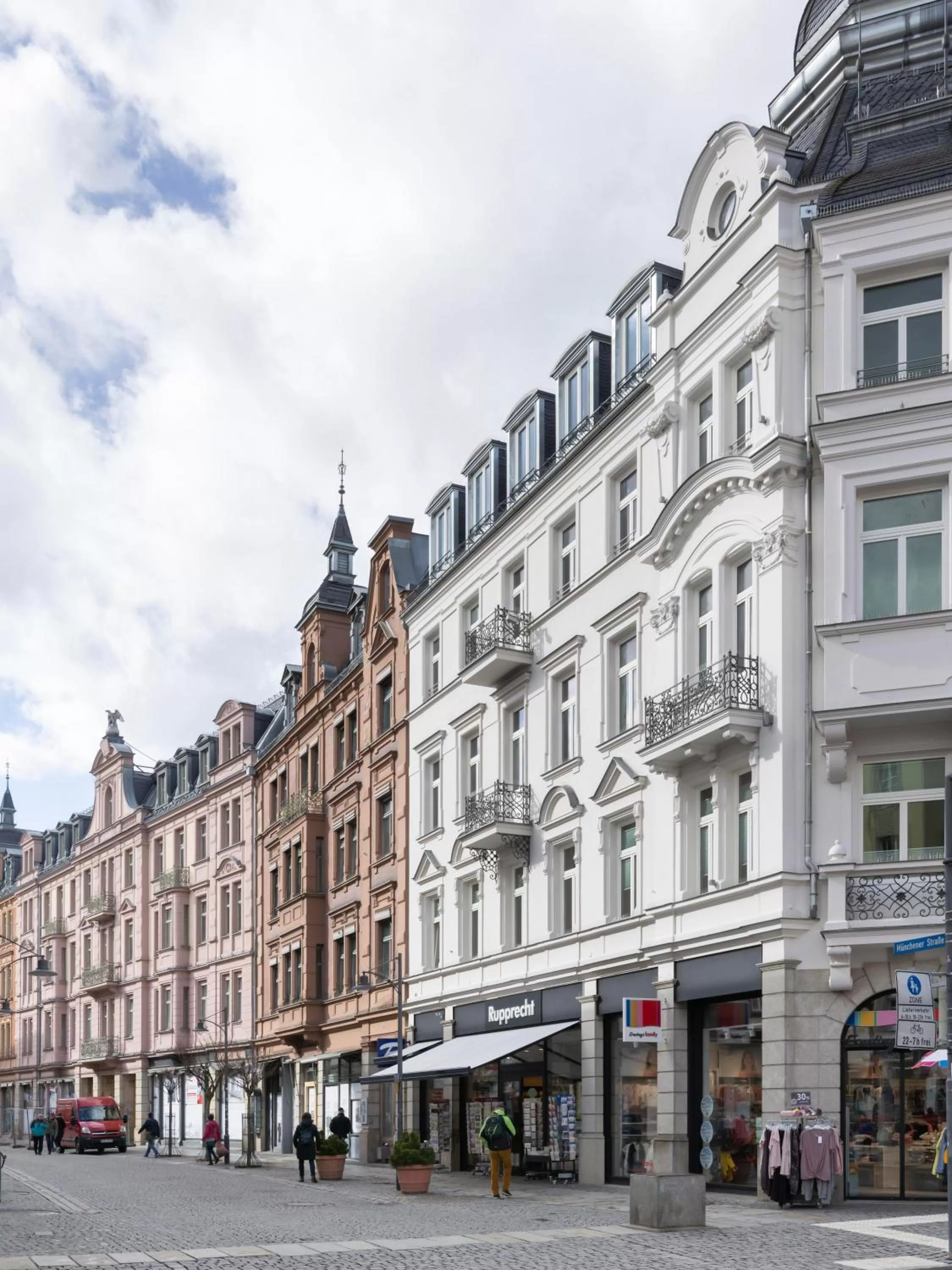 Neighbourhood in Limehome Rosenheim Gillitzerstraße