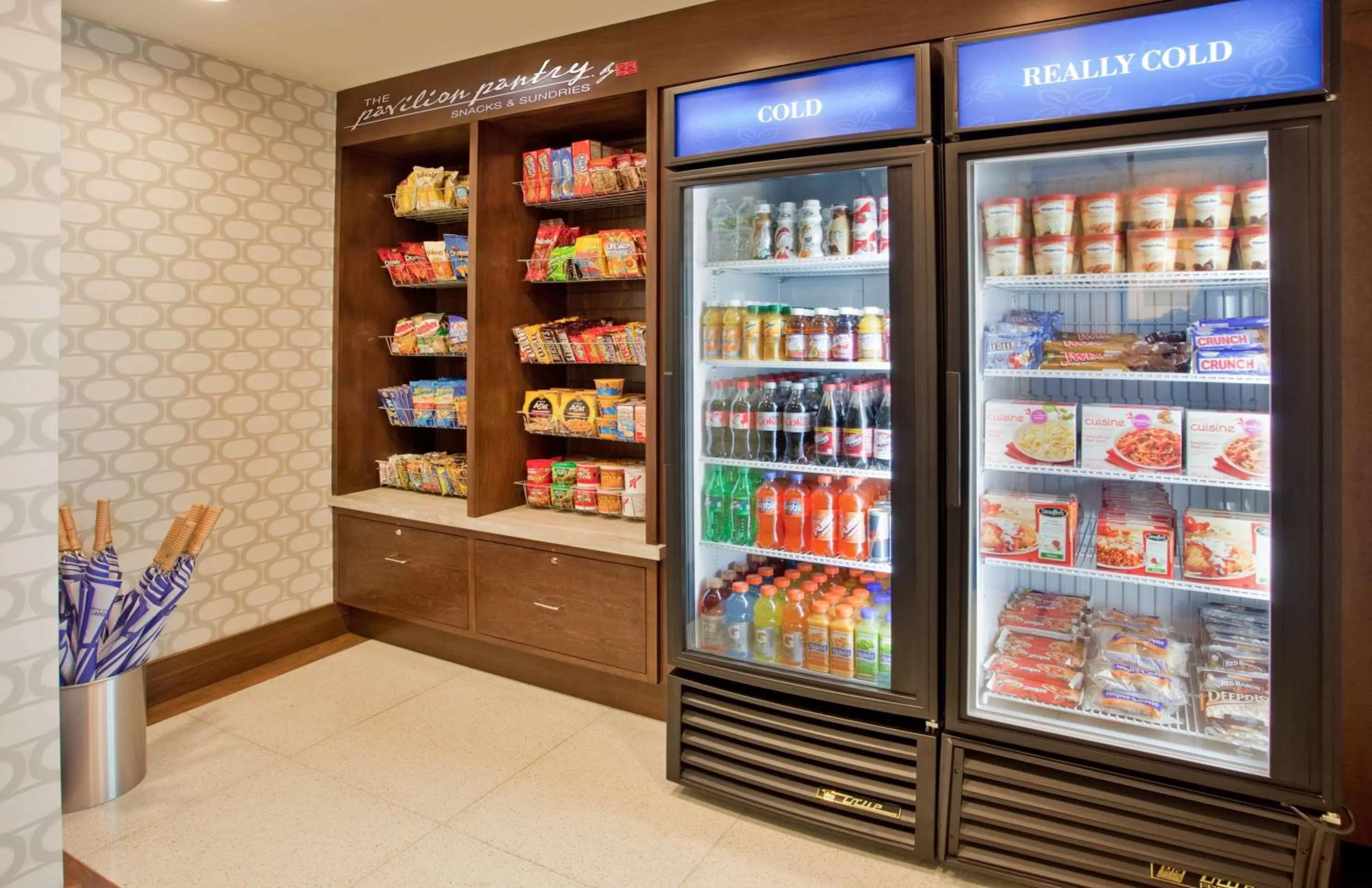 Restaurant/places to eat in Hilton Garden Inn New York Central Park South-Midtown West