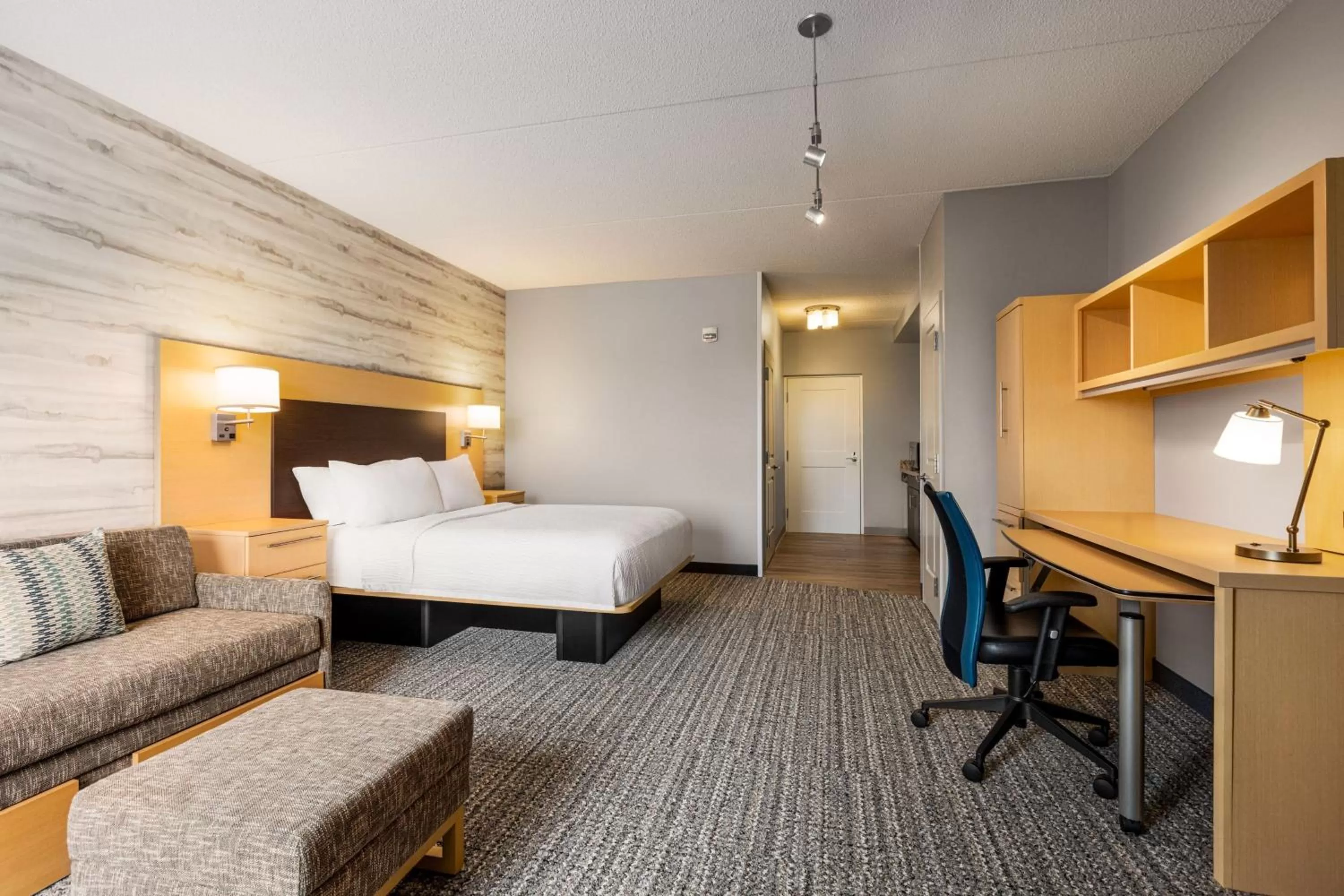 Photo of the whole room, Bed in TownePlace Suites by Marriott Harrisburg West/Mechanicsburg