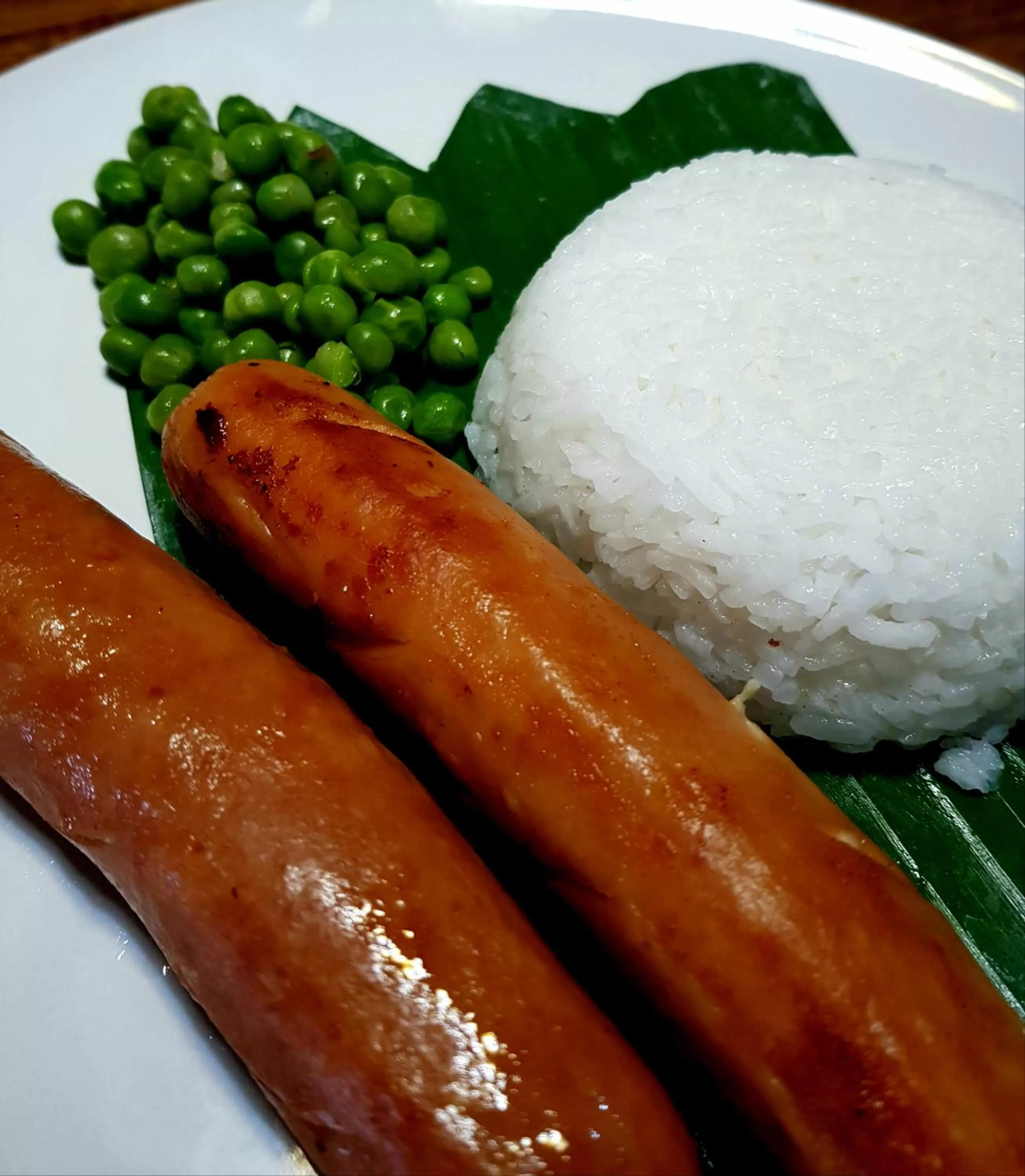 Breakfast in The Half House by Elmar Cabin