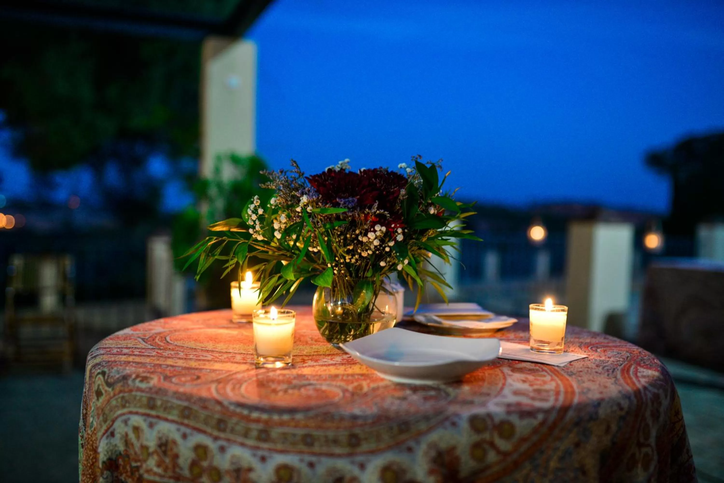 Restaurant/places to eat in Hotel Oromana