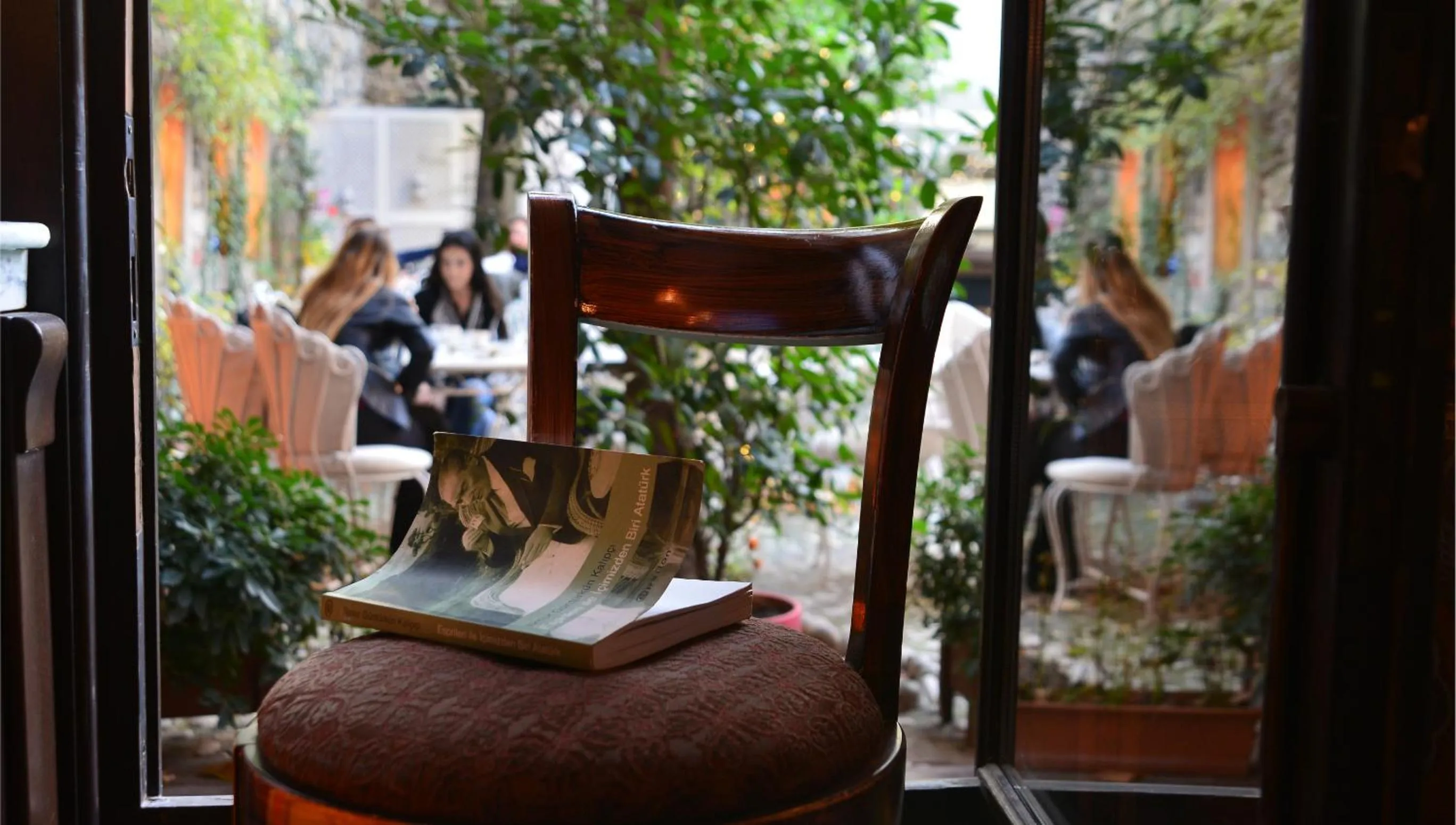 Garden in Kitapevi Hotel