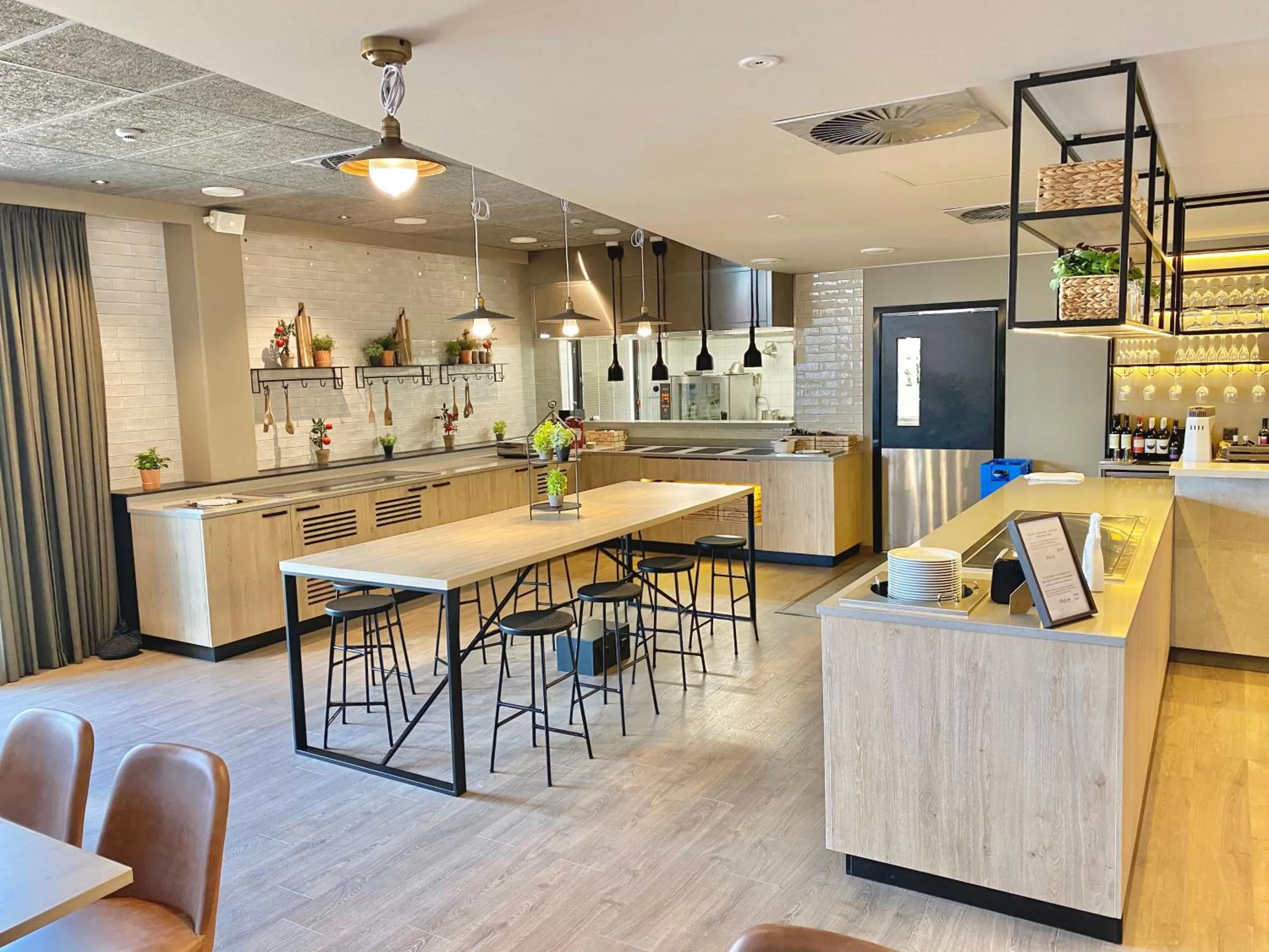 Lounge or bar in Skyline Airport Hotel