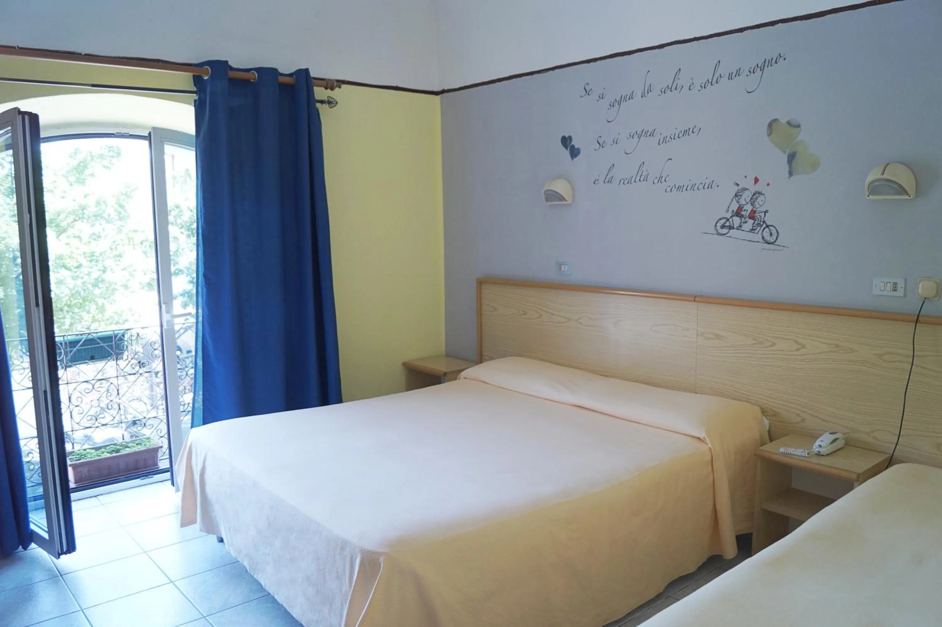 Bed in Hotel Stazione