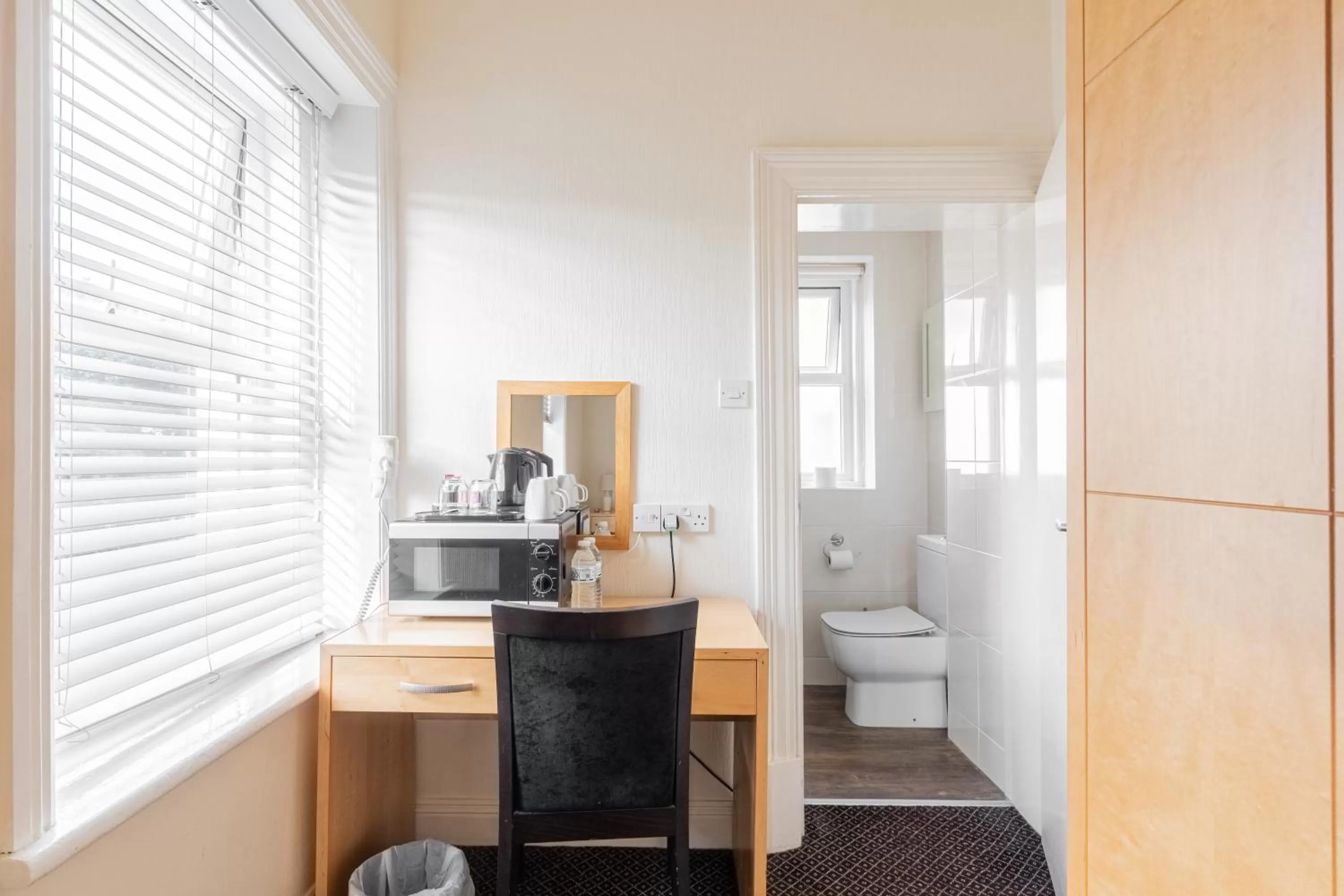 Coffee/tea facilities in Brooklands Lodge