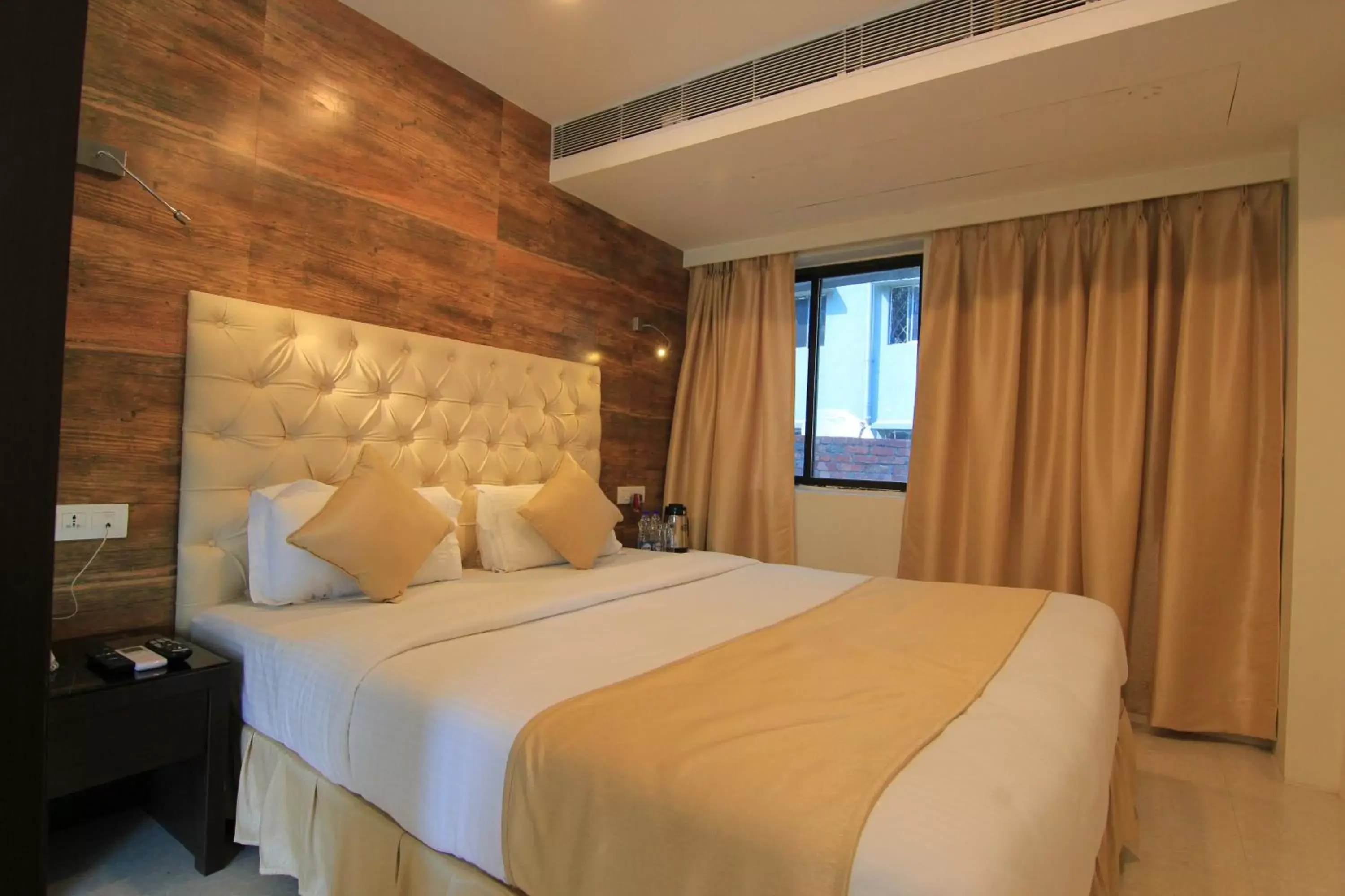 PREMIUM SUITE ROOM - single occupancy in Hotel O2 Oxygen PREMIUM SUITE ROOM - single occupancy in Hotel O2 Oxygen