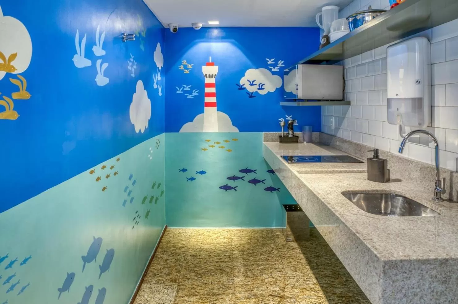 Kitchen or kitchenette in Hotel Ponta Verde Maceió