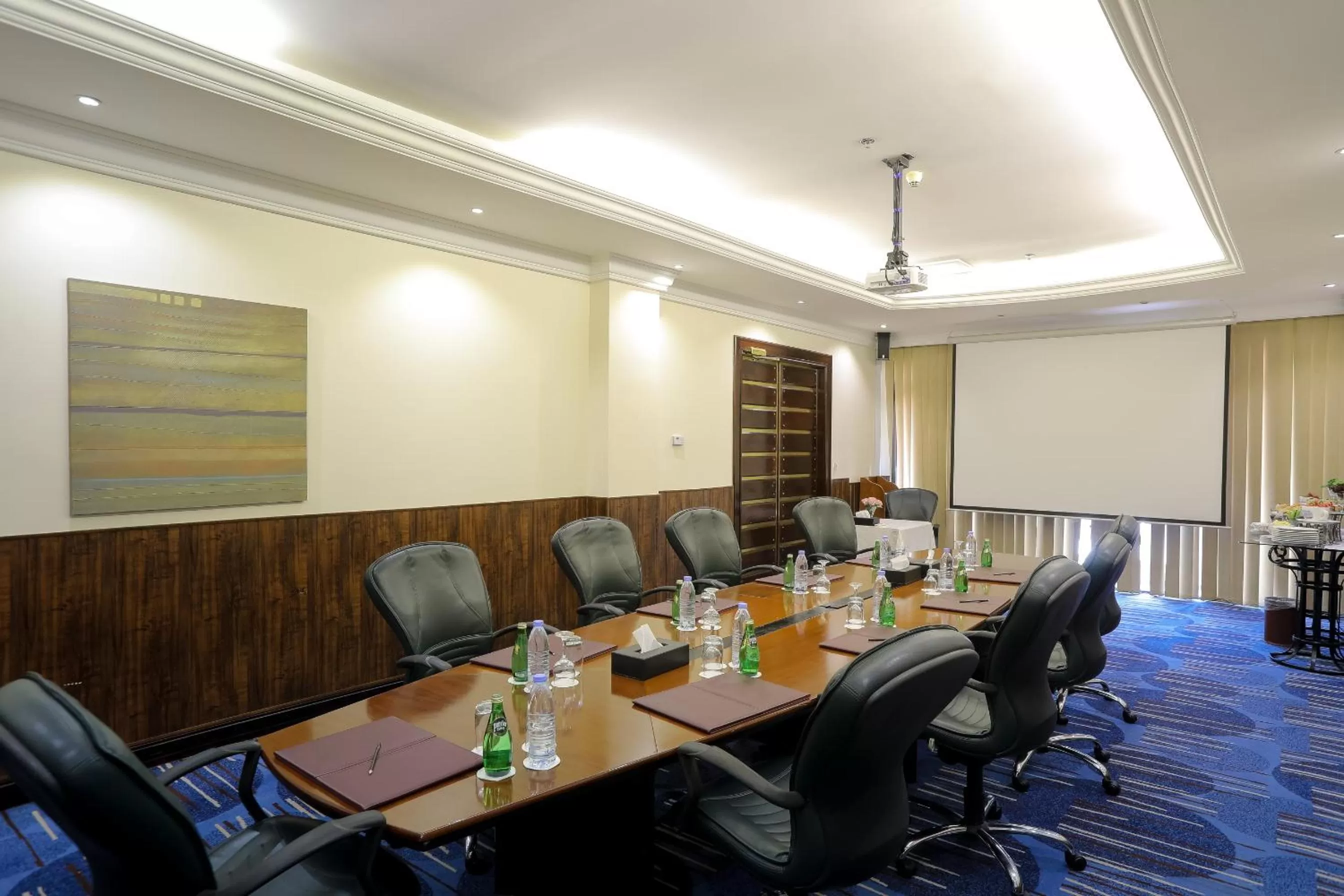 Business facilities in Mövenpick Hotel Jeddah