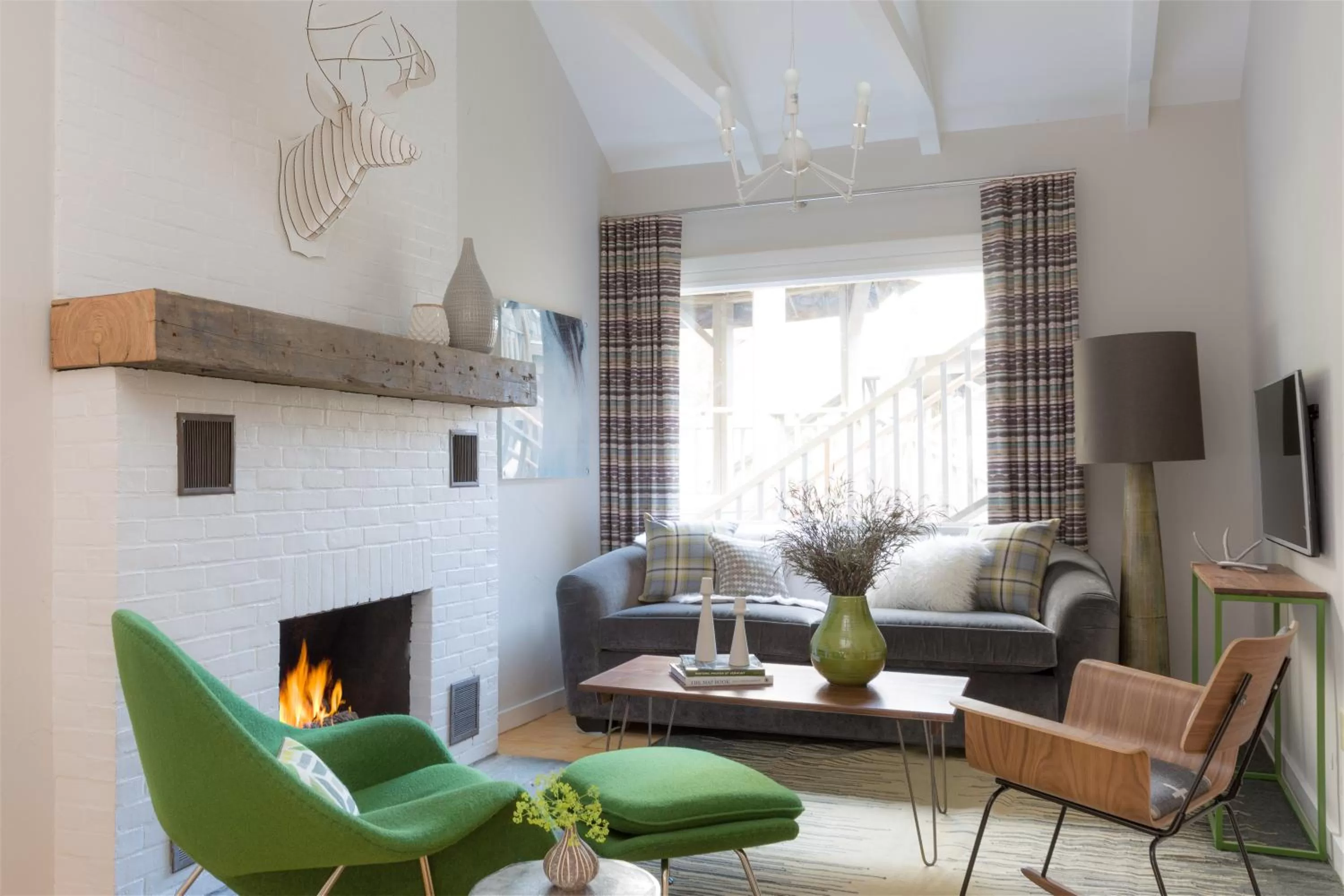 Living room in Field Guide Lodge