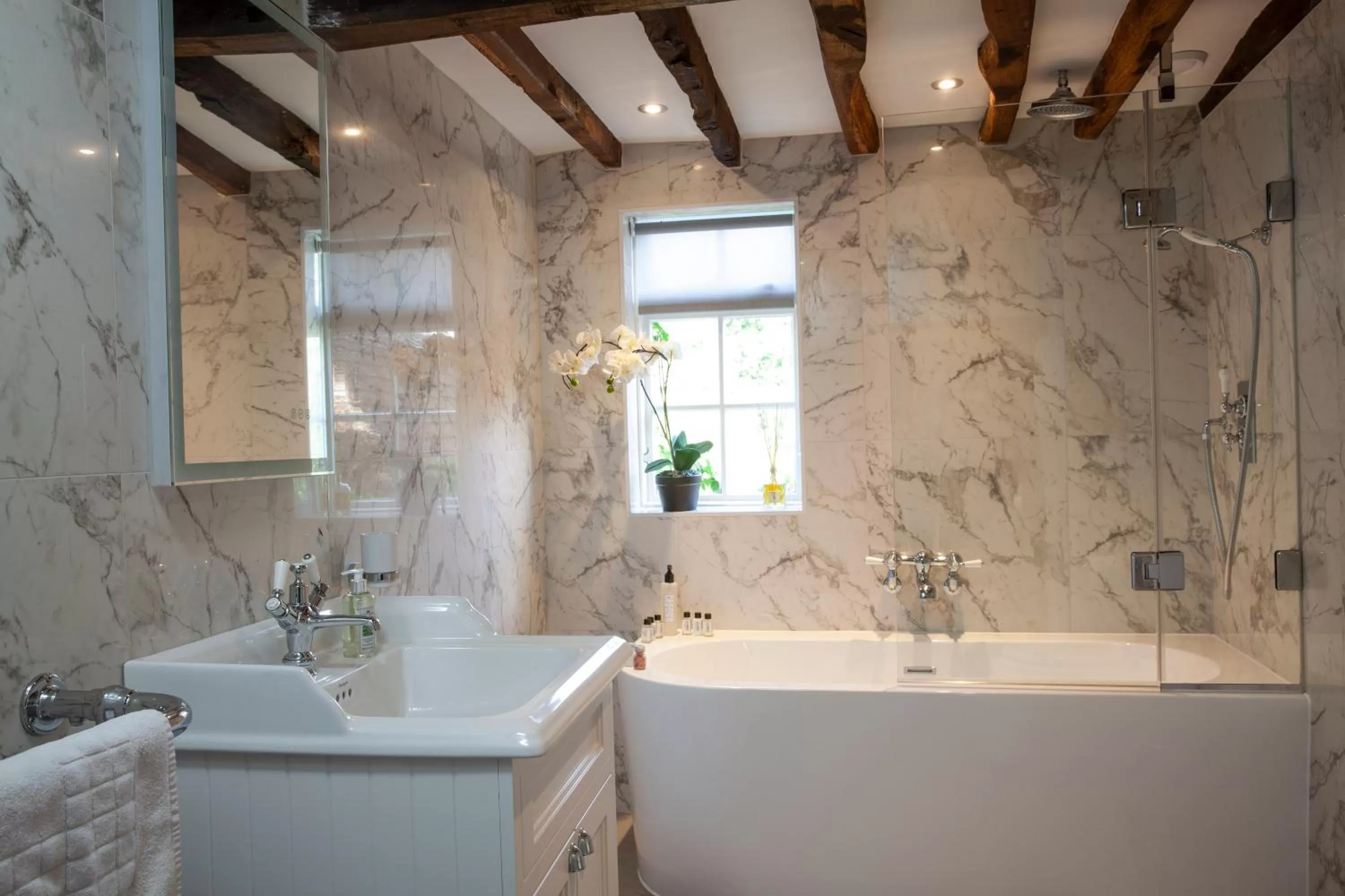 Bathroom in The Angel Inn, Petworth