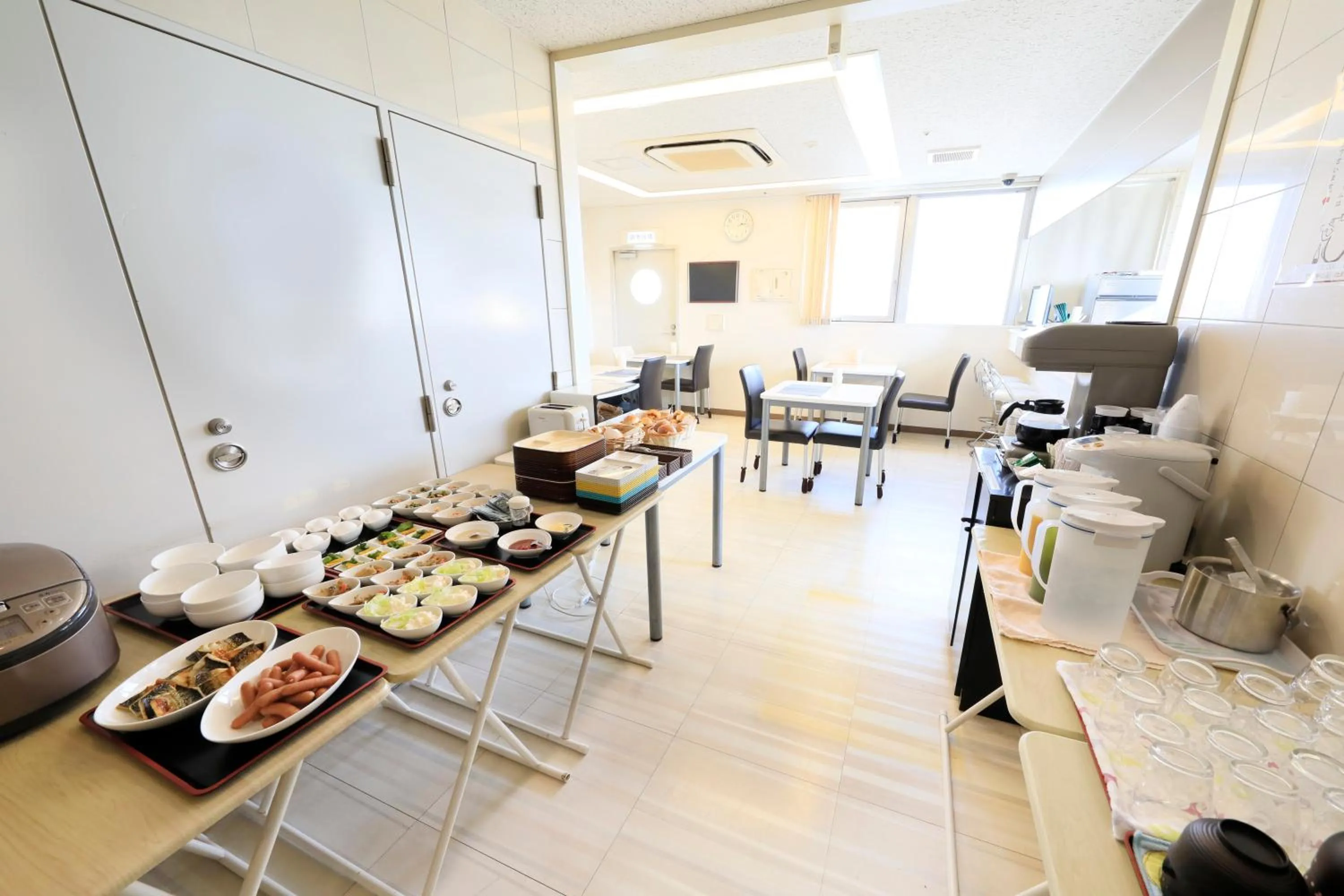 Breakfast in Hotel Famy Inn Kinshicho