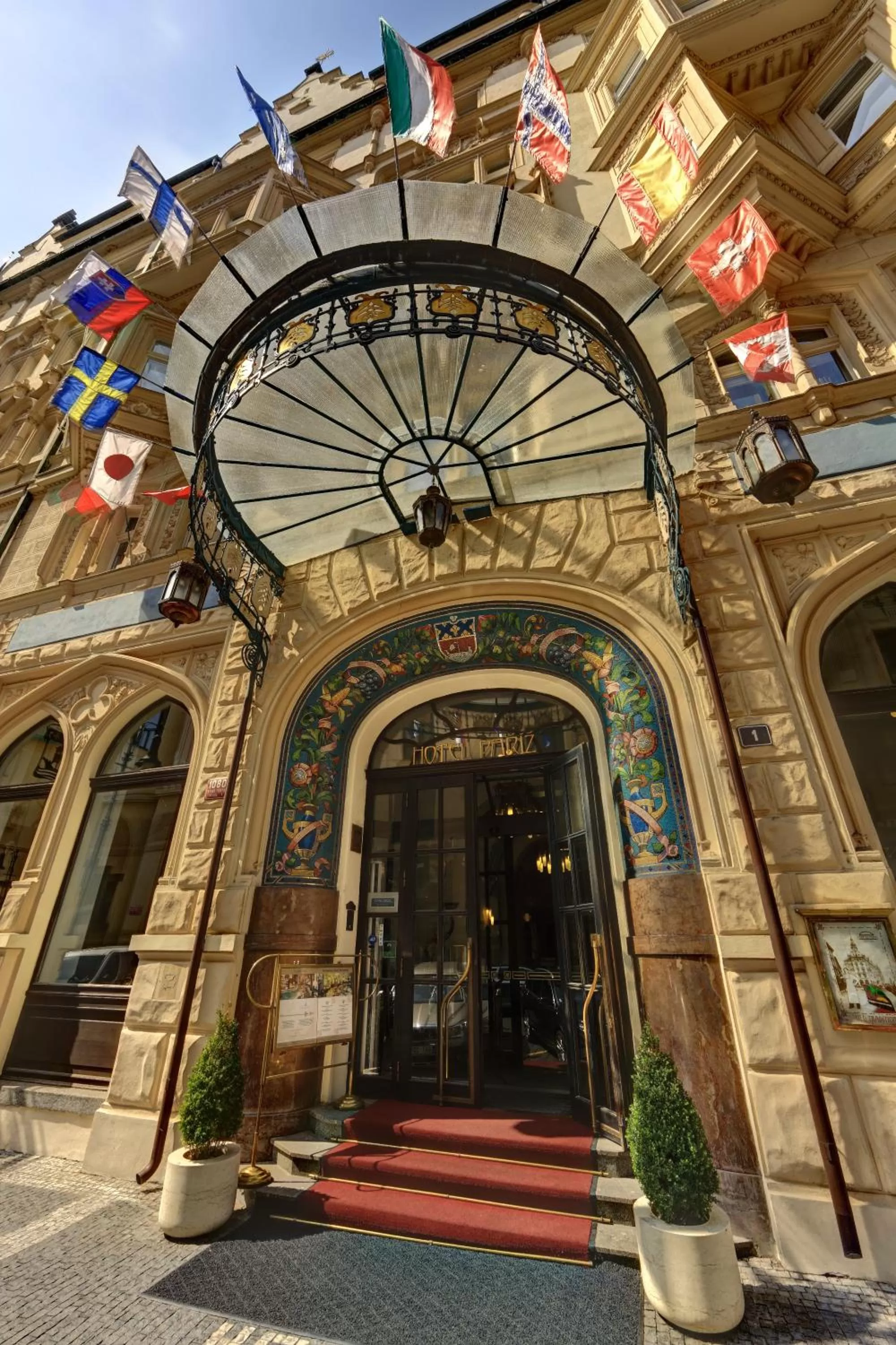 Facade/entrance in Hotel Paris Prague