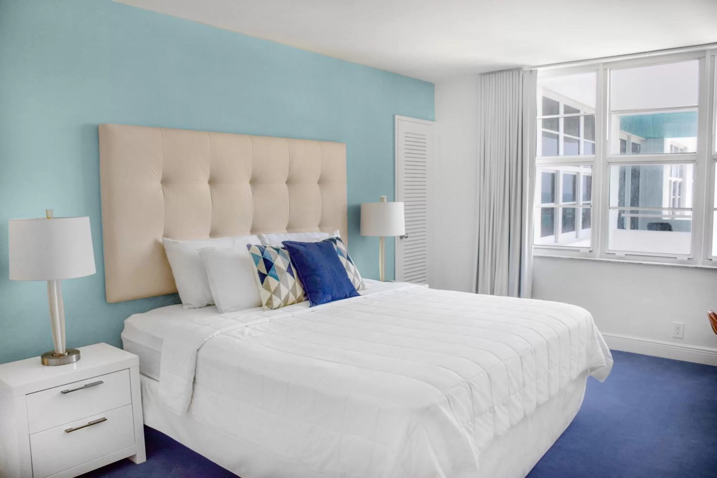 Bedroom, Bed in Seacoast Suites on Miami Beach