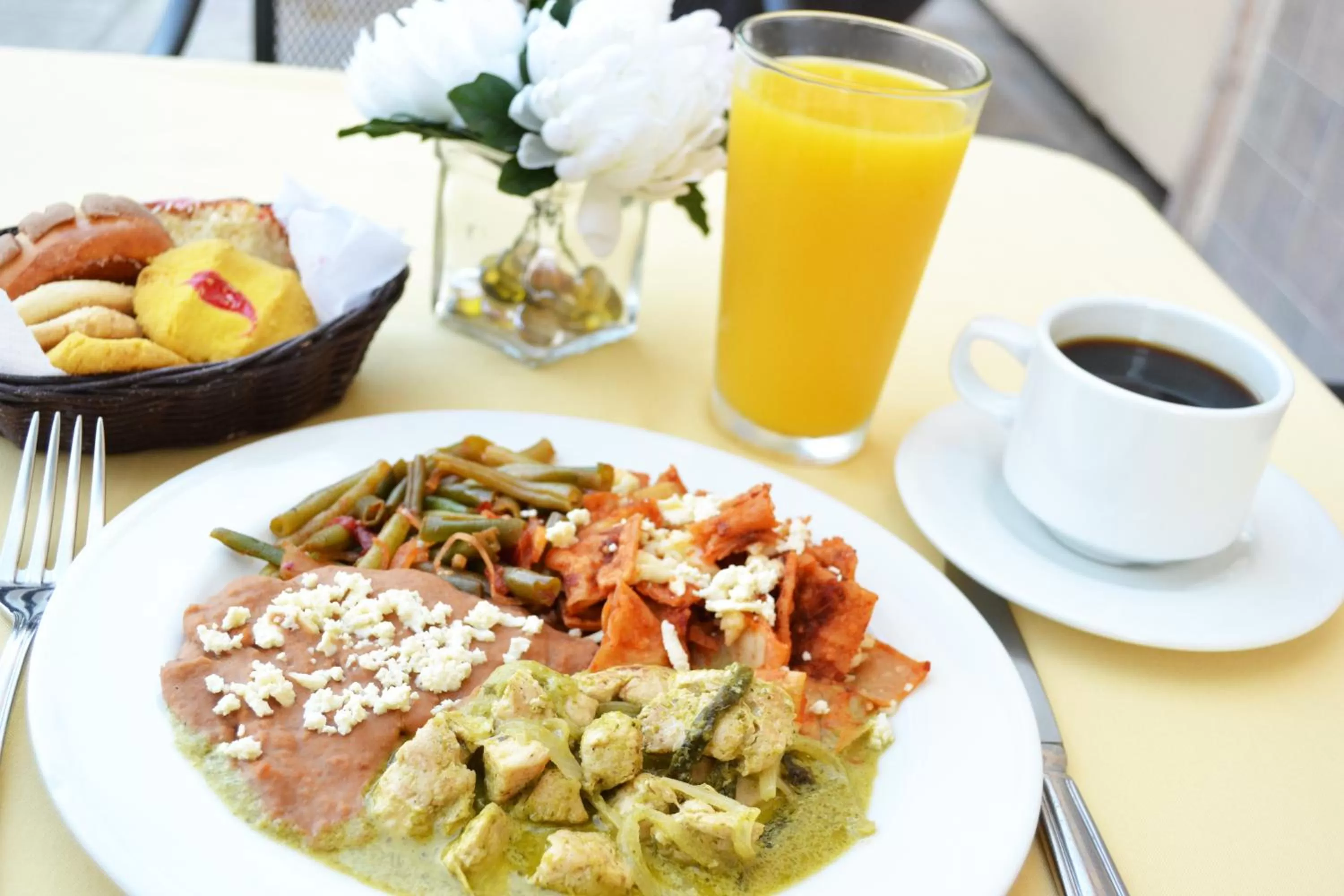 Food and drinks in Best Western PLUS Los Mochis